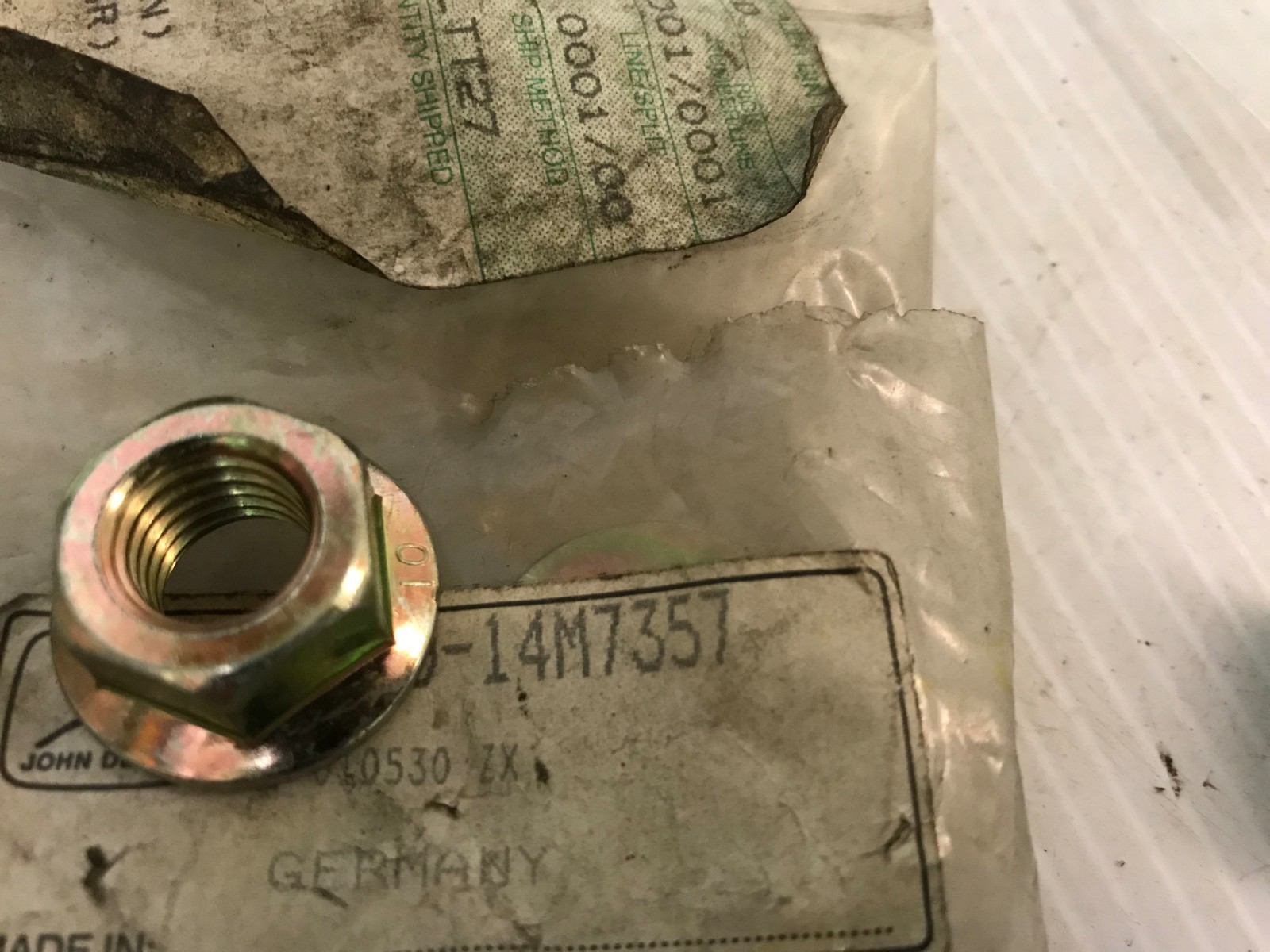 14M7357  GENUINE John Deere  NUT    Replaces J952012, 619308 & AT203842