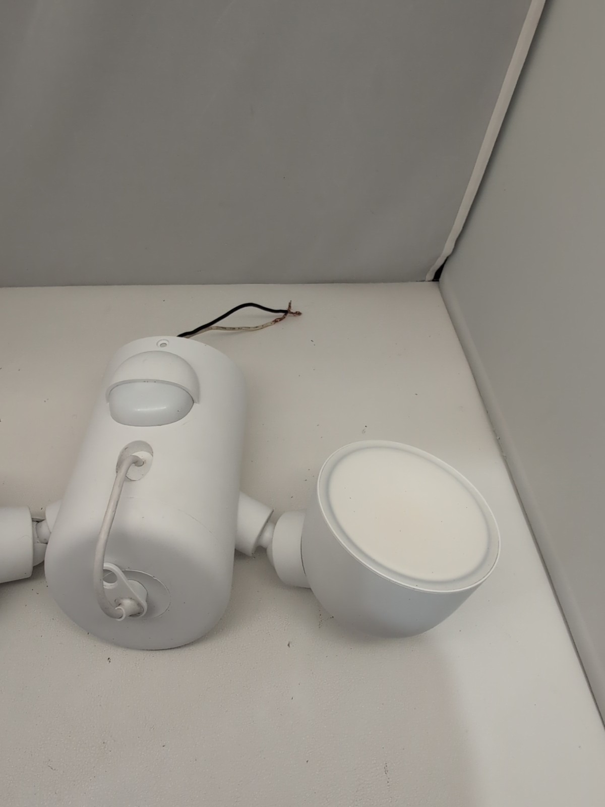 Google Nest Cam with Floodlight Lights Only Model #GPLE9 Tested working
