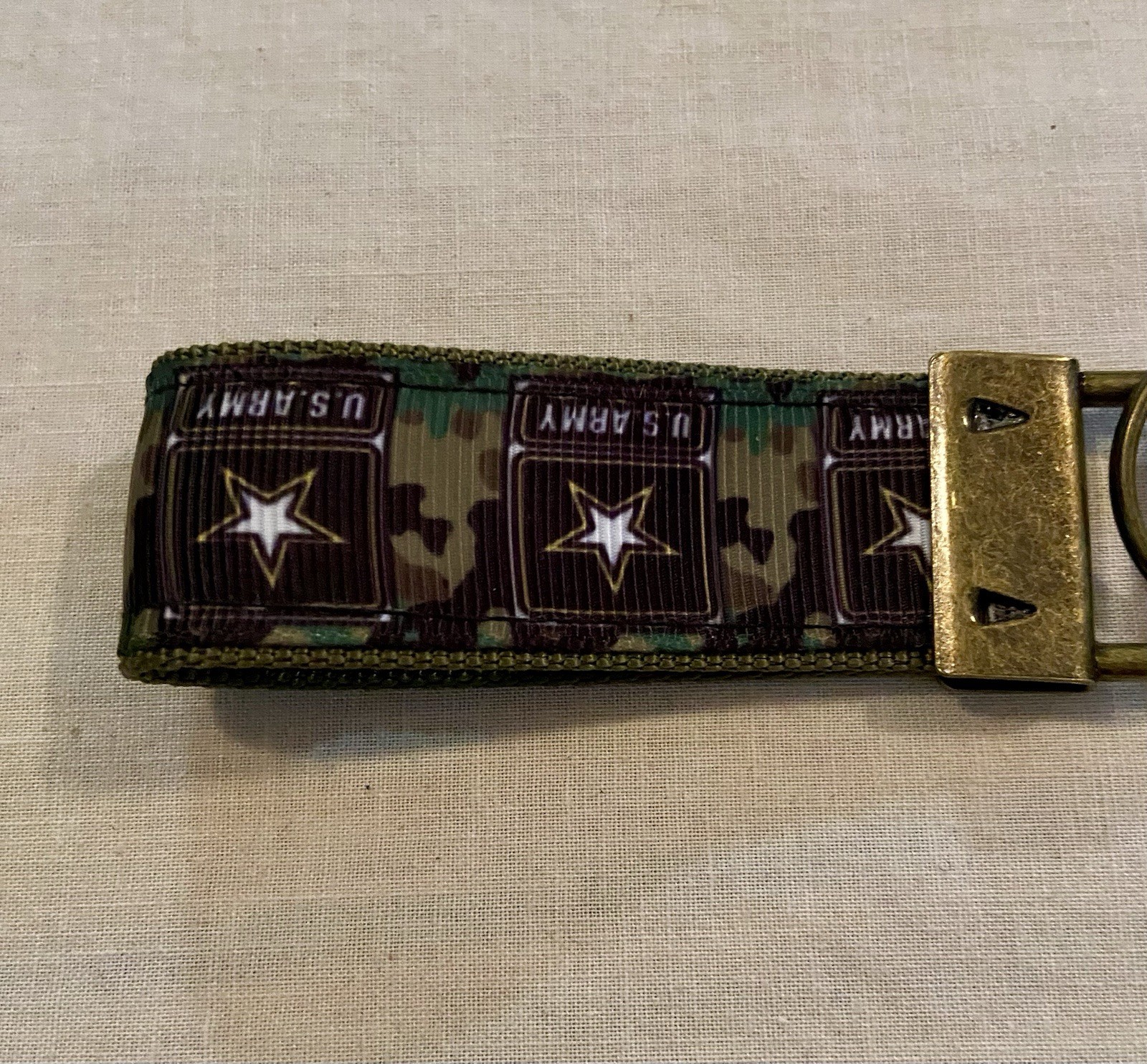 US Army 4” Key Fob With Charm Depicting An Eagle Attached