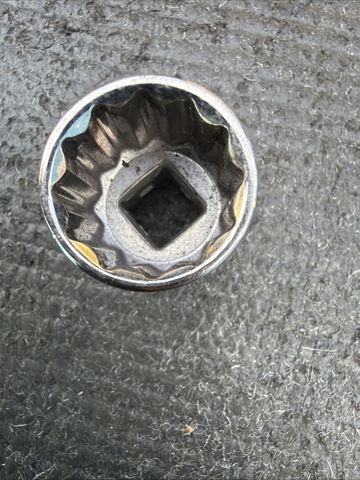 Craftsman Size 18mm x 3/8" Drive 12 Point Socket 44312 Inverted G2