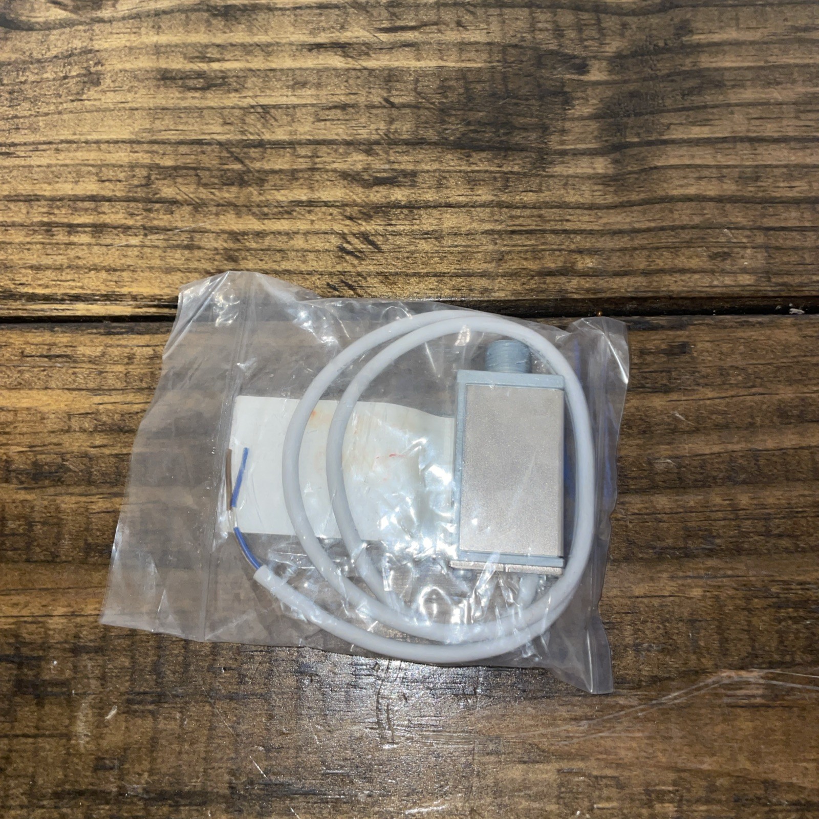 SMC Pressure Switch IS10-N01-P NOS