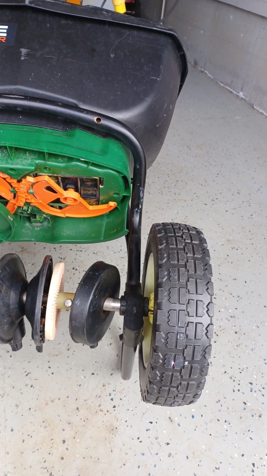 scotts elite spreader parts