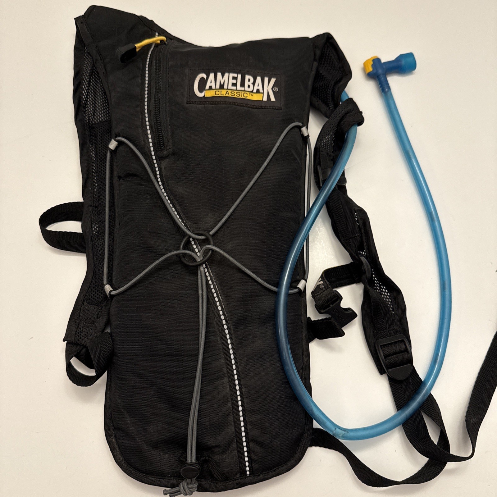 Camelbak Classic Hydration Pack 70oz Black Backpack Hiking Outdoor READ