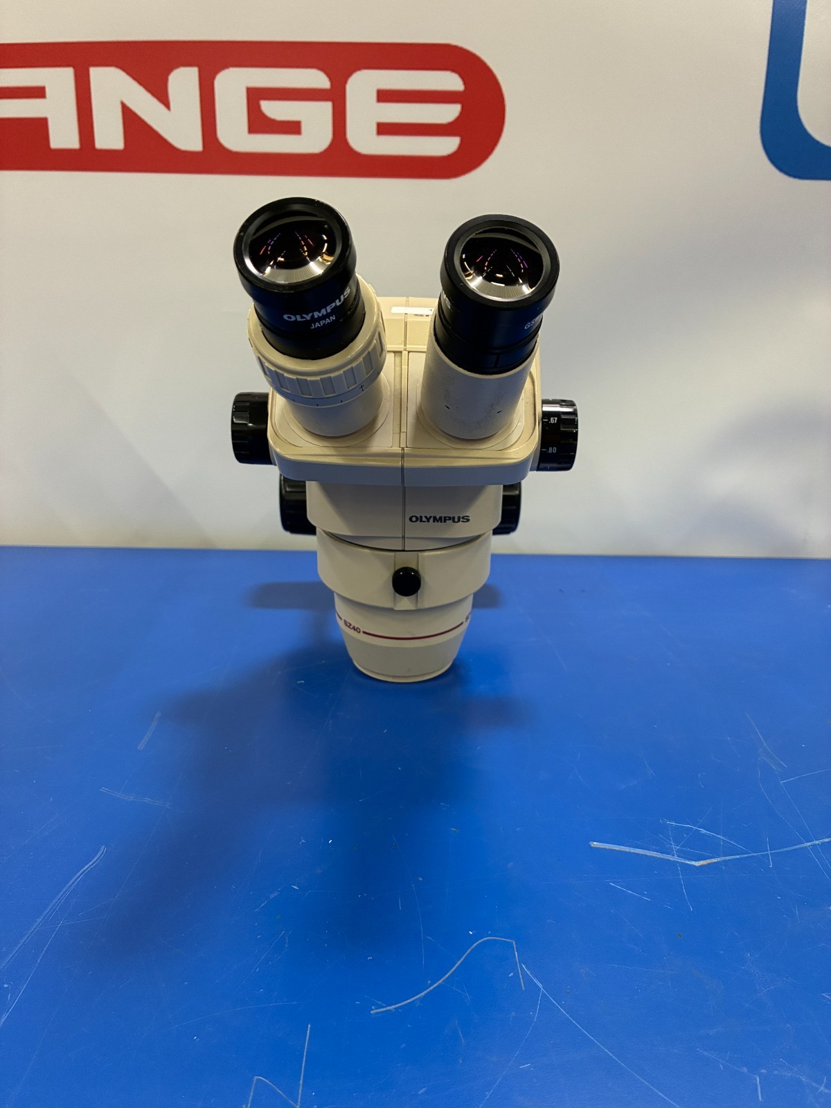 15647 Olympus SZ-40 microscope w/ focus mount .67-4x body zoom, eyes GSWH10X/22