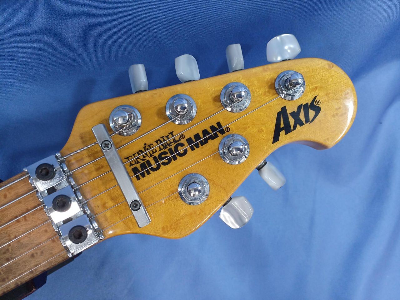MUSICMAN Electric Guitar AXIS Used