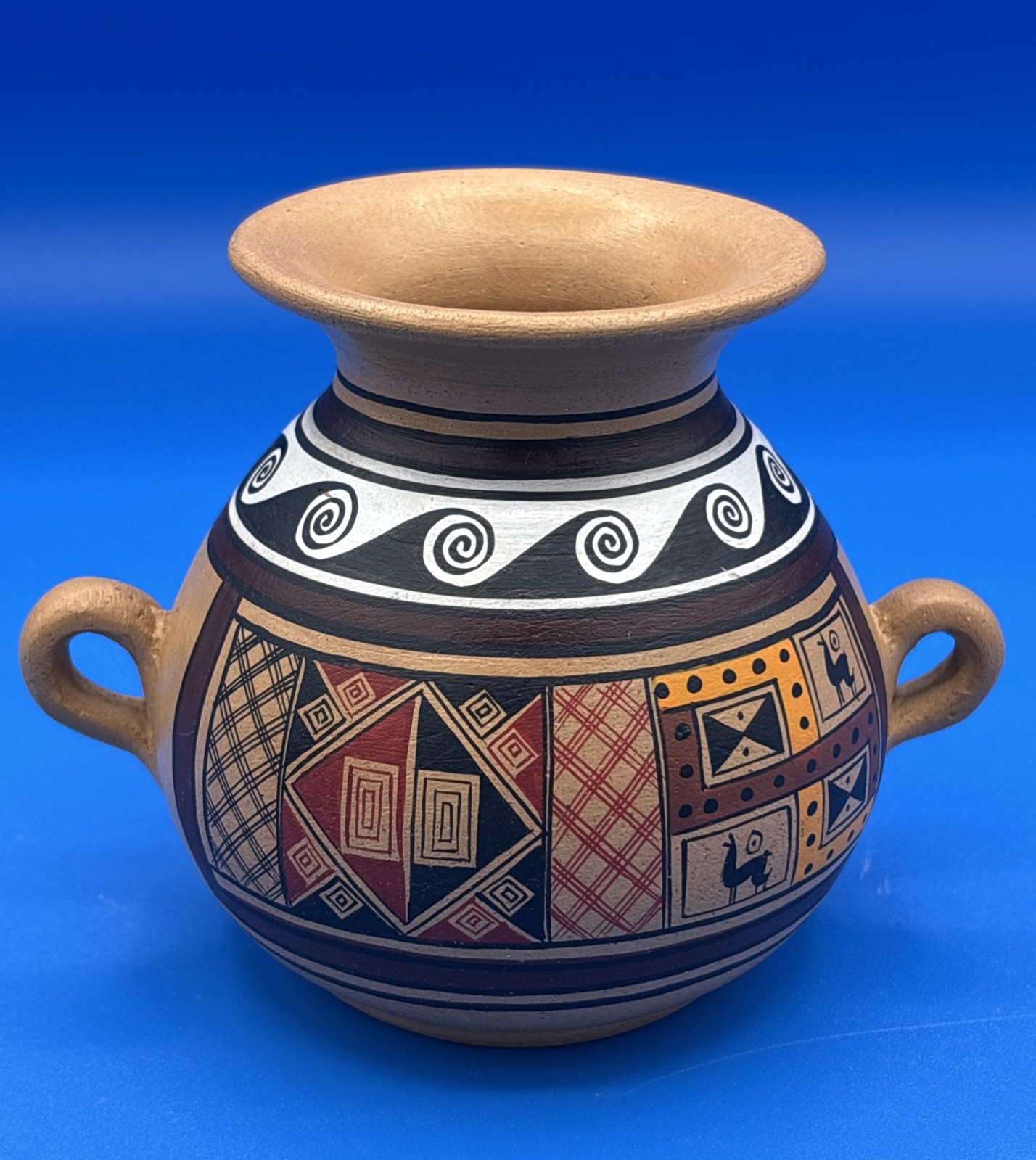 Vintage Peruvian Folk Art Pottery Hand Painted Two Handled Decorative Vase Mint!
