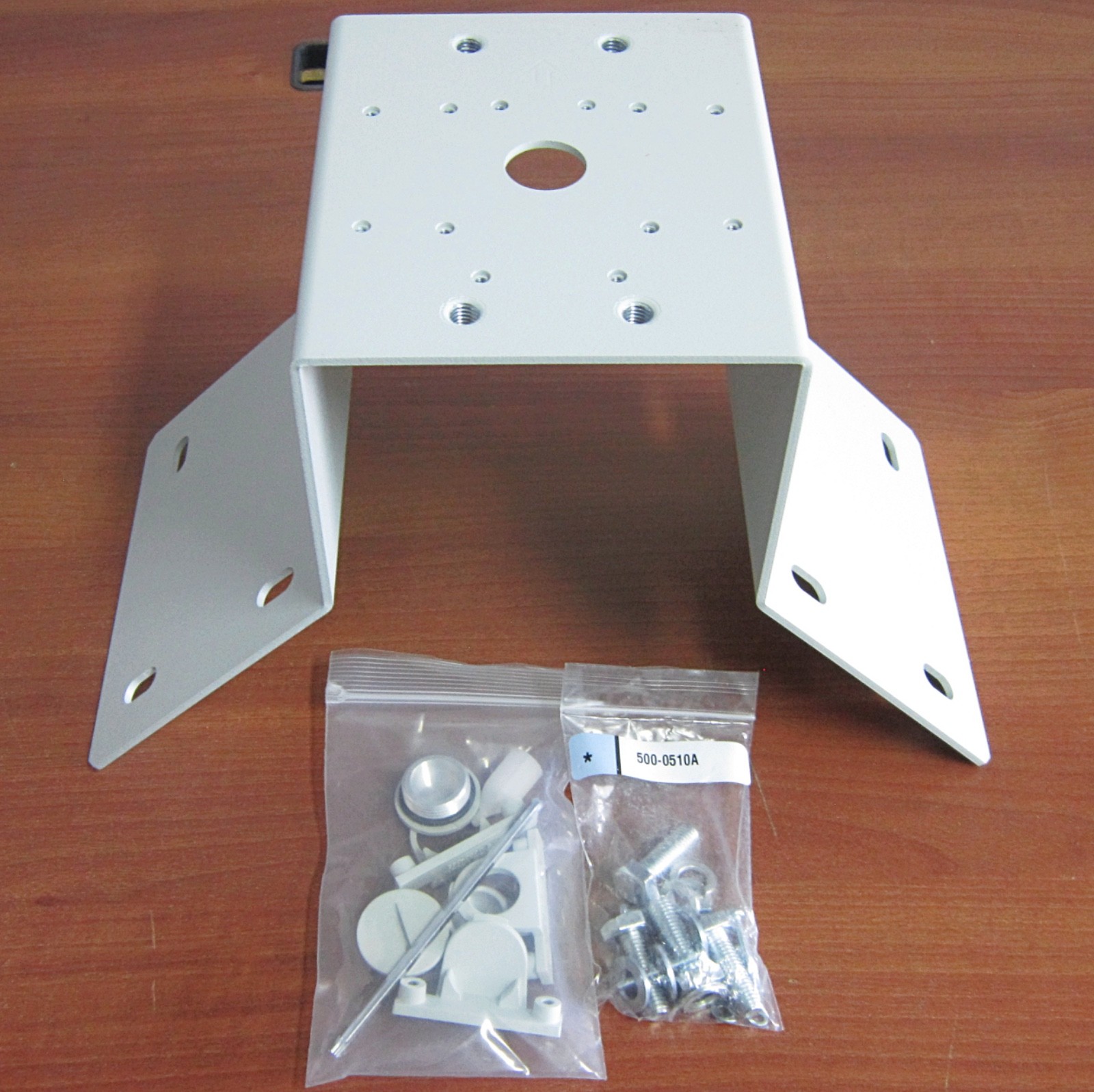 NEW Avigilon H4-MT-CRNR1 Corner Mounting Bracket for Dome Cameras White