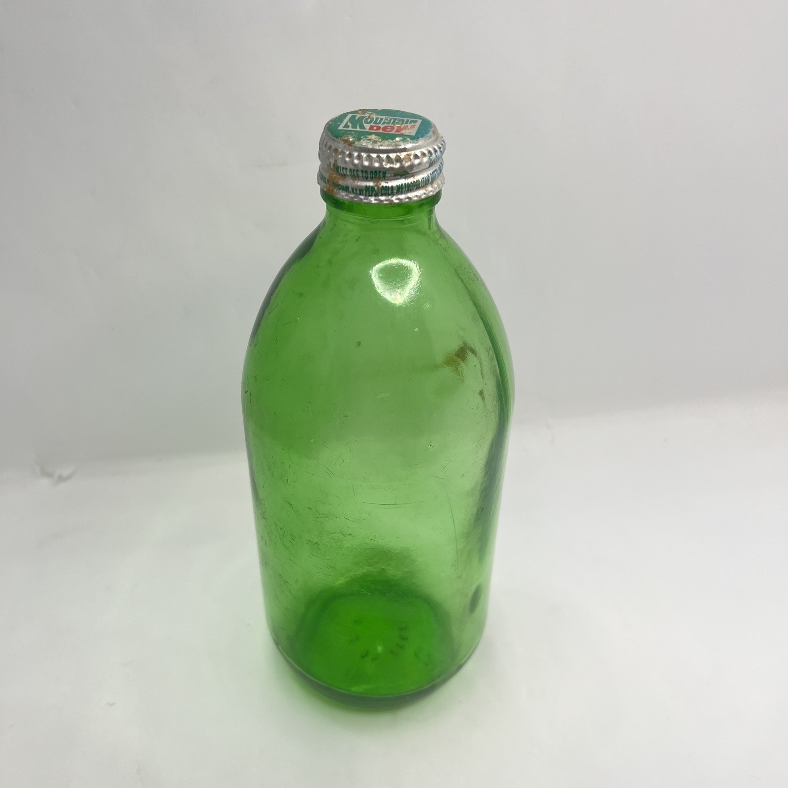 Vintage Mountain Dew Green Glass Bottle 16 oz with Lid, No Label 80’s