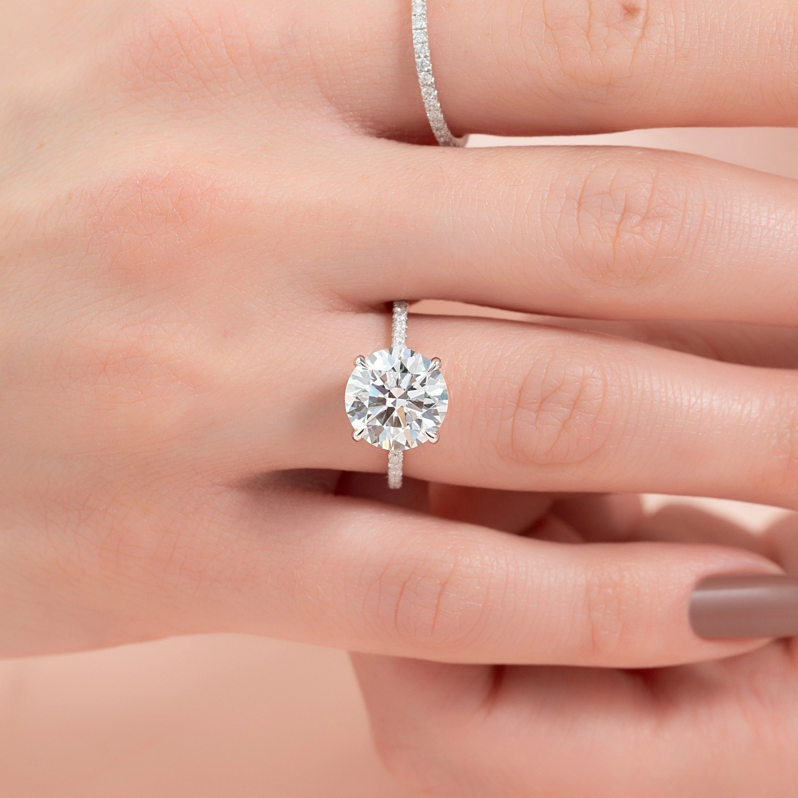 4CT Round Cut Moissanite Women’s Engagement Ring – 18K Gold Plated