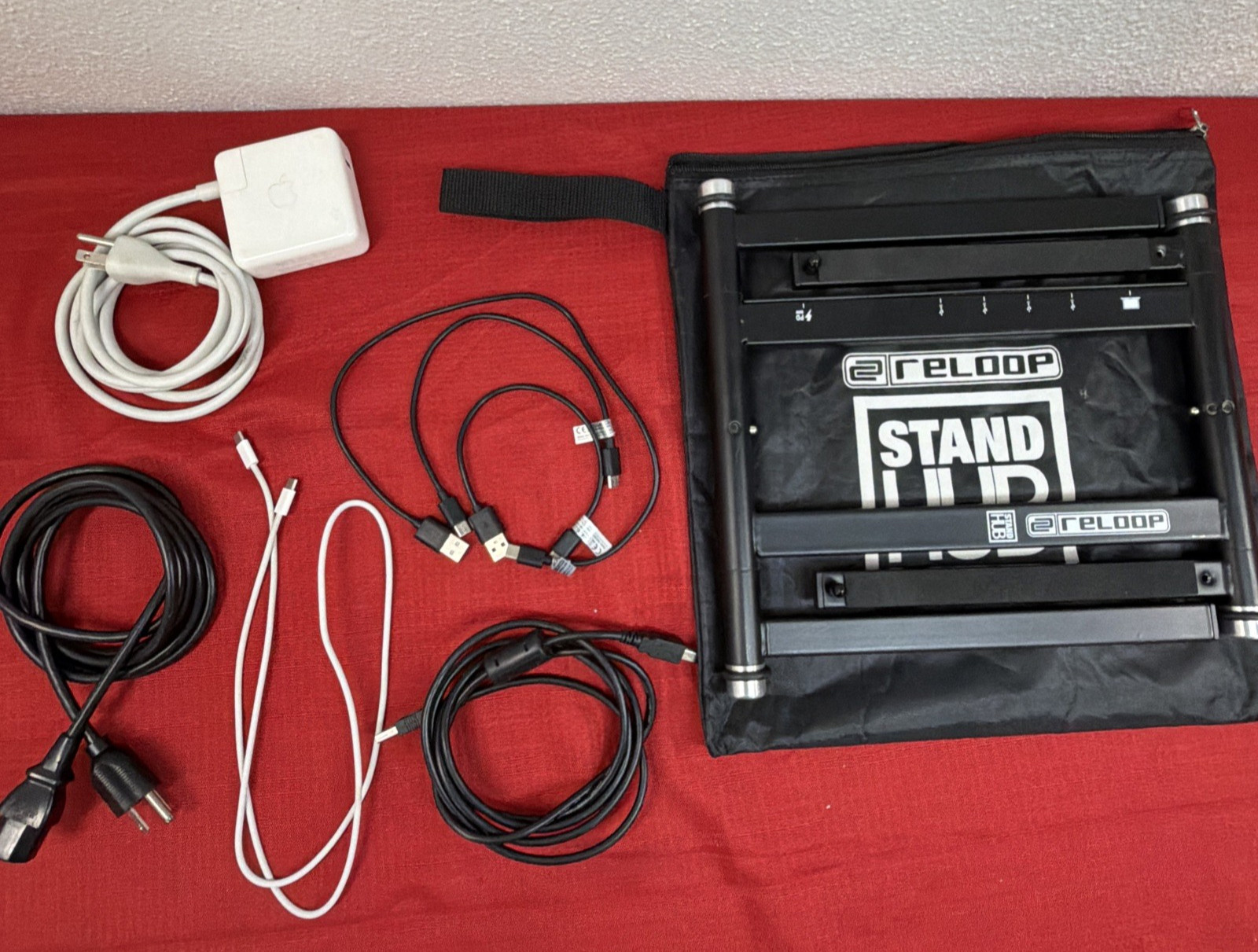 RANE ONE Professional Motorized DJ Controller for Serato + Reloop Stand Hub