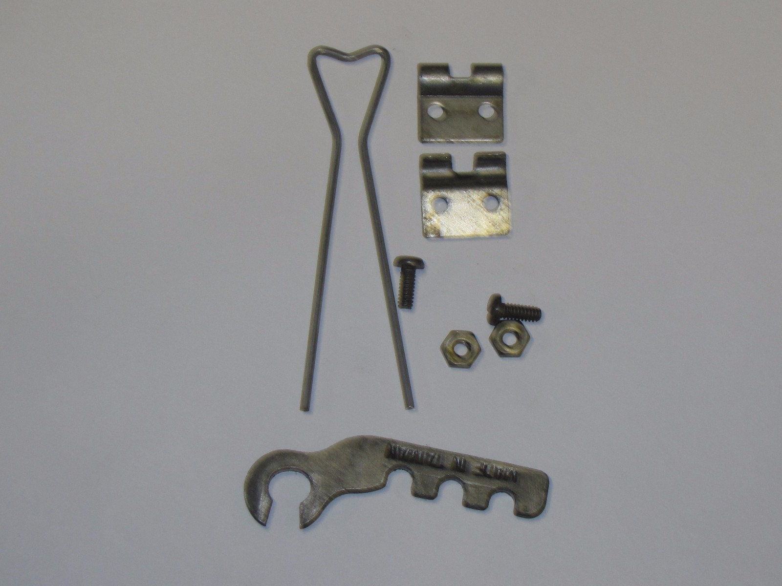 choice of #160 & #220 Body grip Trap Bolt On Replacement Triggers or dogs SALE