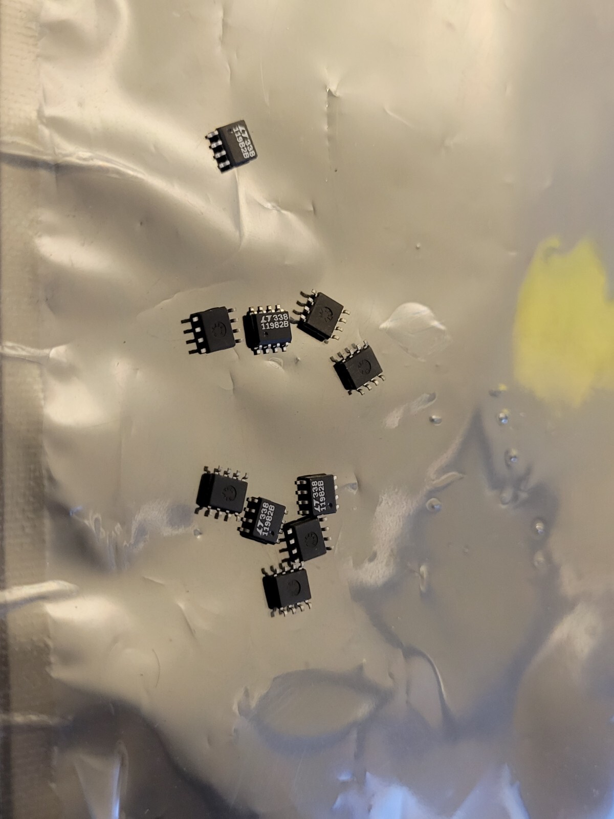 (5 PCS) LINEAR TECH LTC1198-2BCS8 Voltage Regulator New NOS SALE USA $9.99