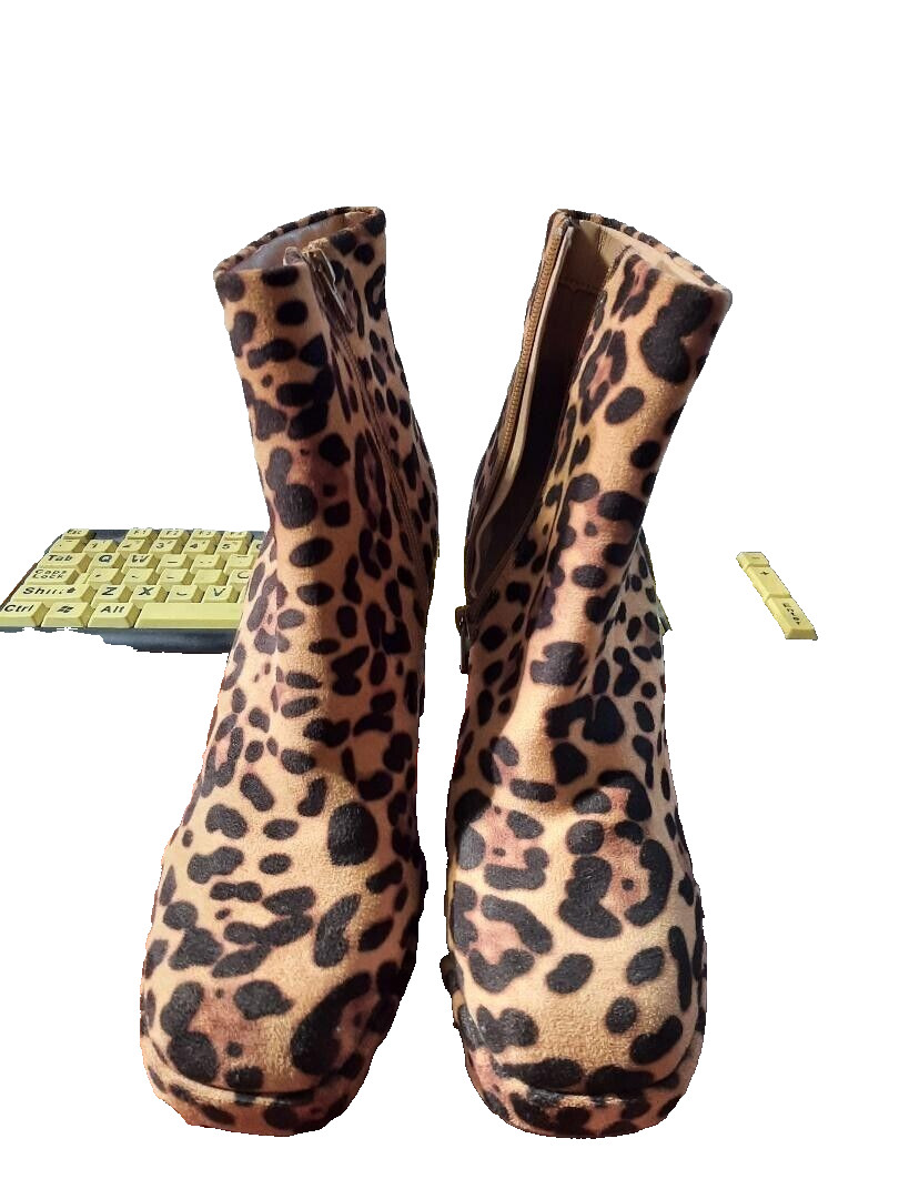 Leopard Print Suede Point Toe Block Heel Boot Sz 8.5 Worn Once