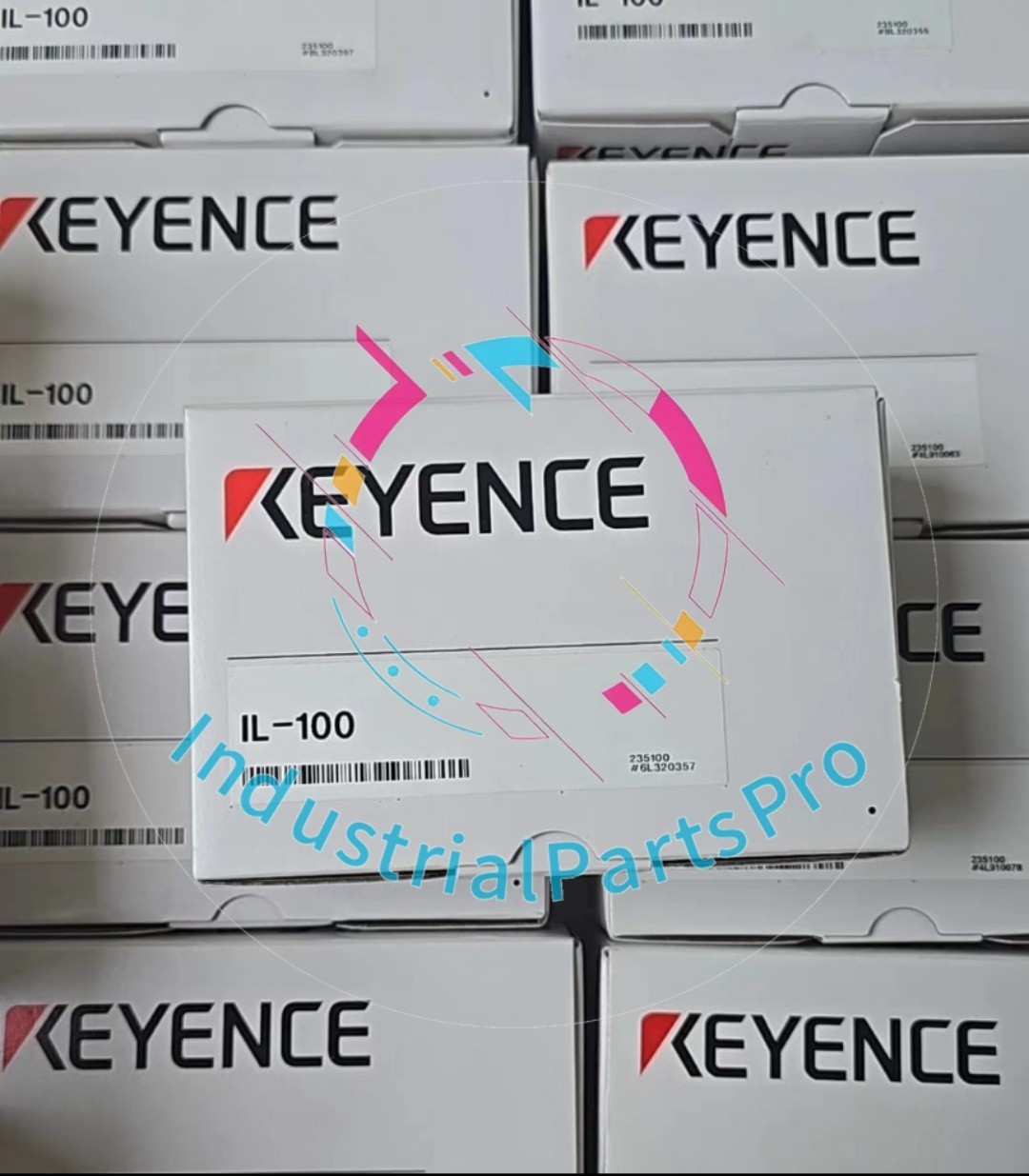 1PC New Keyence IL-100 Sensor New In Box IL-100