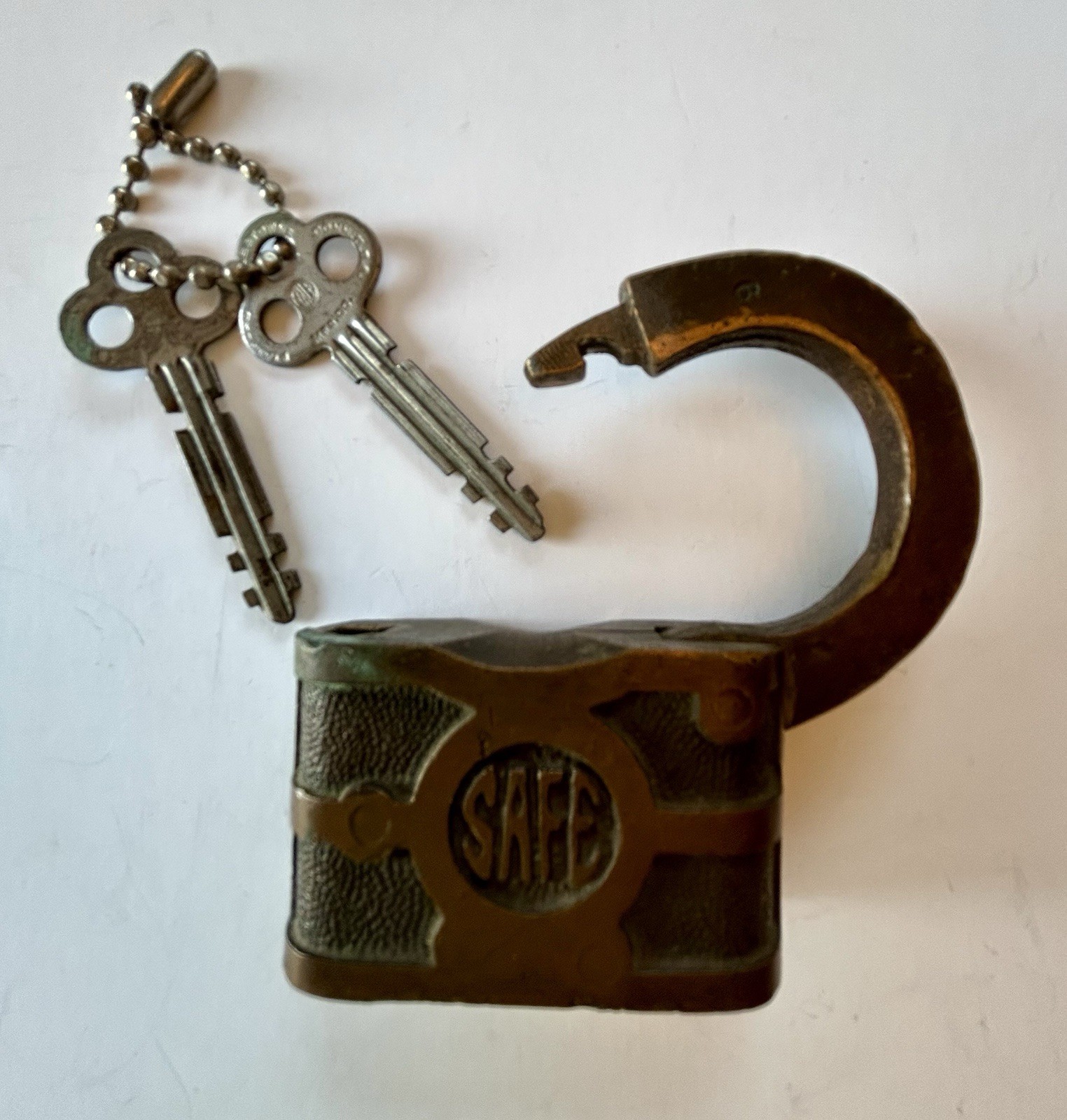 Antique Brass SAFE Padlock with 2 Keys