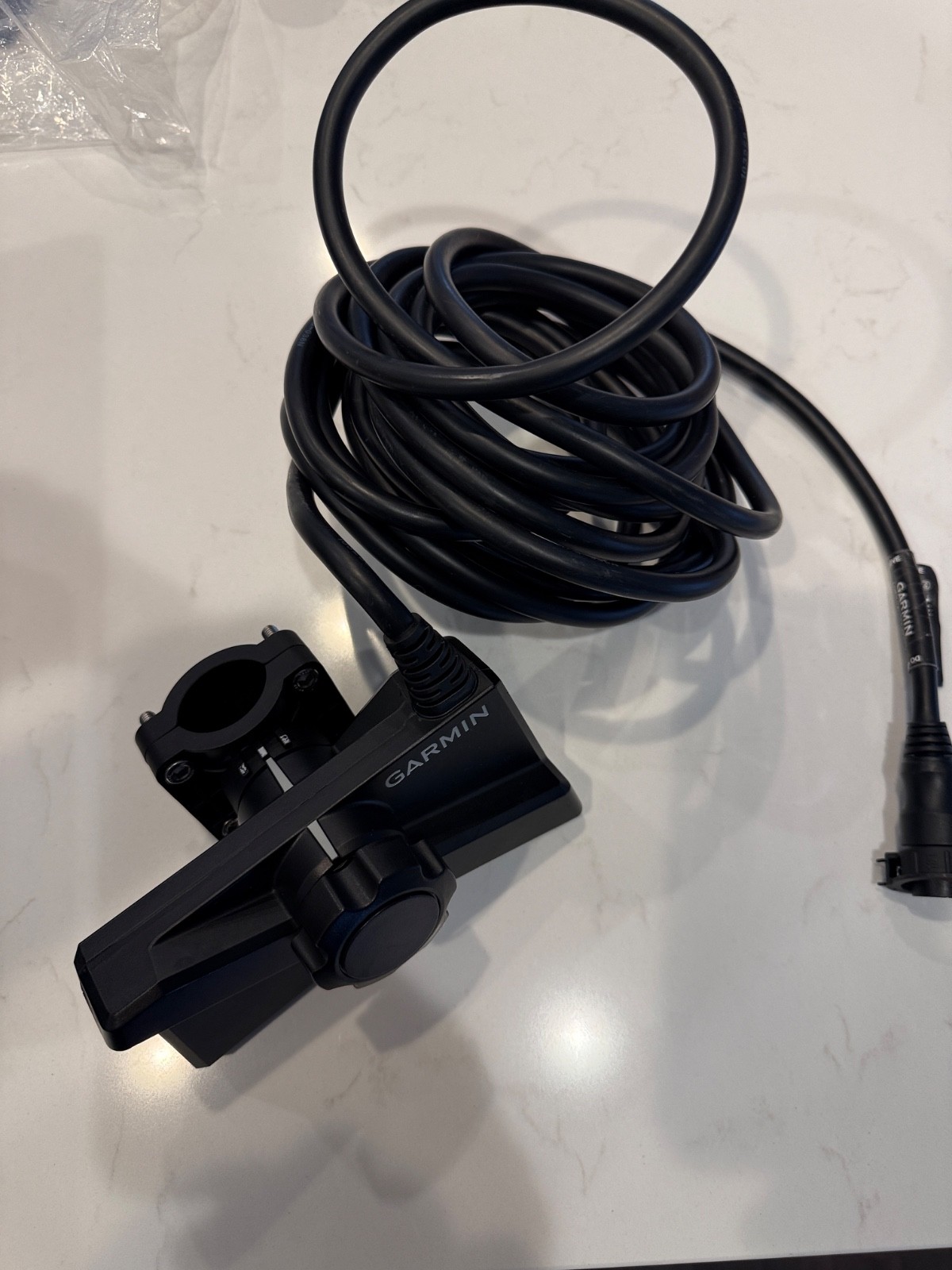 Garmin LiveScope Plus System with LVS34 Transducer and GLS10 Box (010-02706-00)