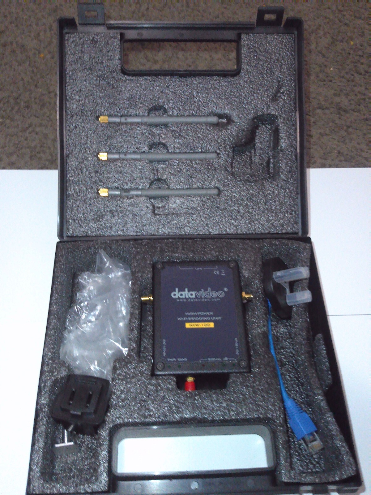 DATAVIDEO NVW-100 HIGH POWER WI-FI BRIDGING UNIT WITH CASE