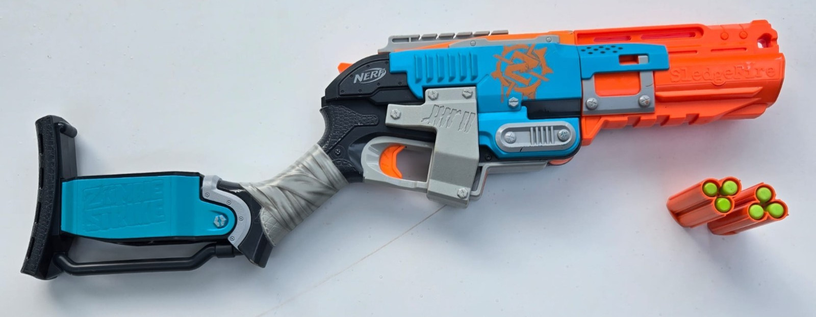 Nerf Zombie Strike SledgeFire Blaster w/6 Darts & 2 Shells (Retired)(Free Ship)