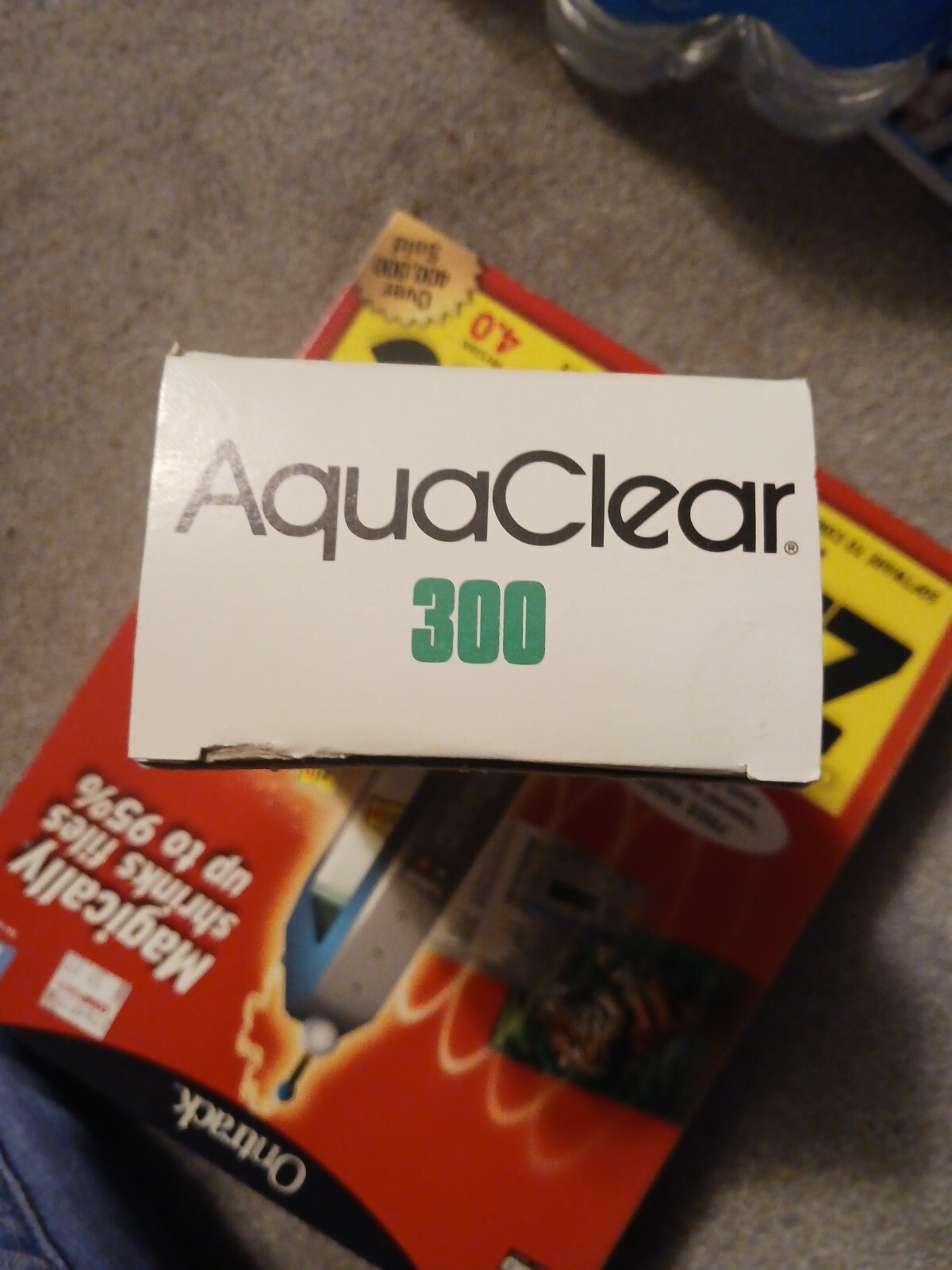 Aqua Clear 70 Foam, White (A618)