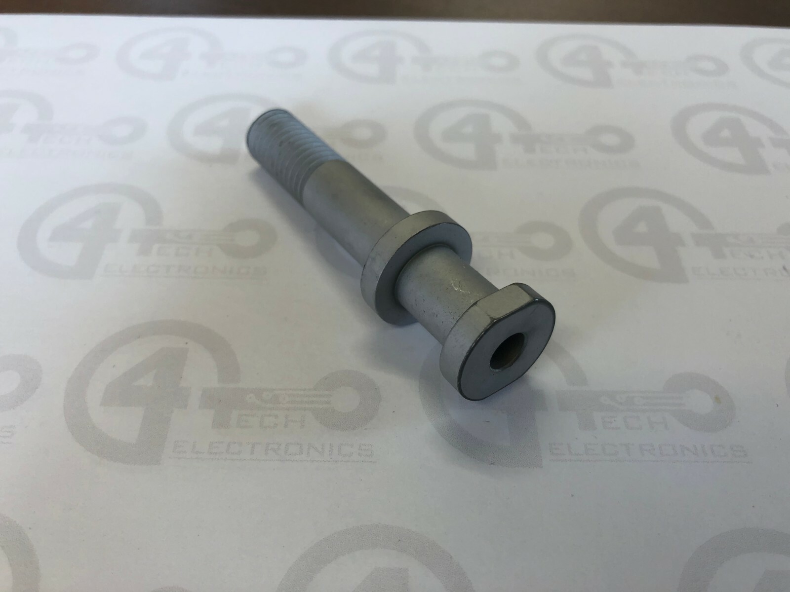 Universal Instruments Radial 41631101 Adaptor