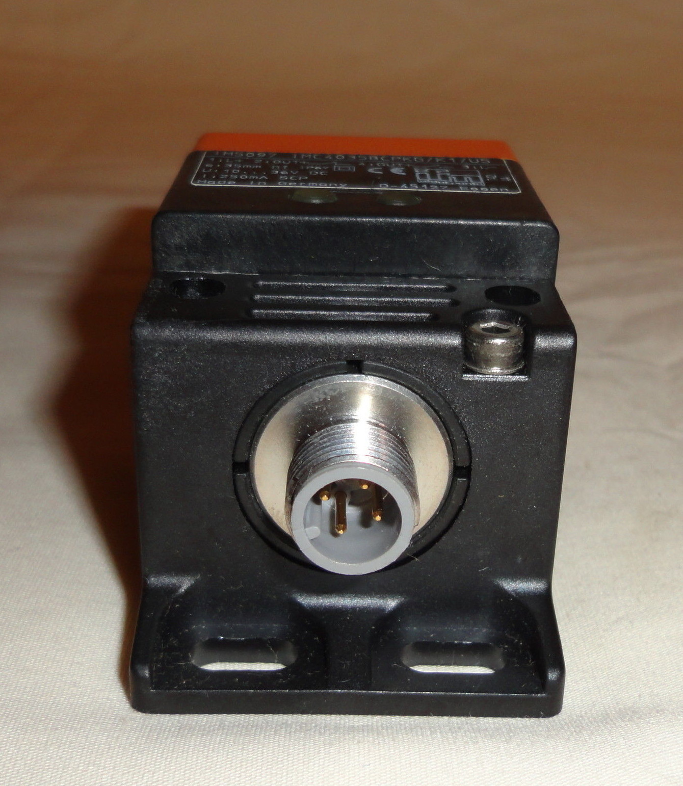 EFECTOR IM5097 INDUCTIVE PROXIMITY SWITCH NEW