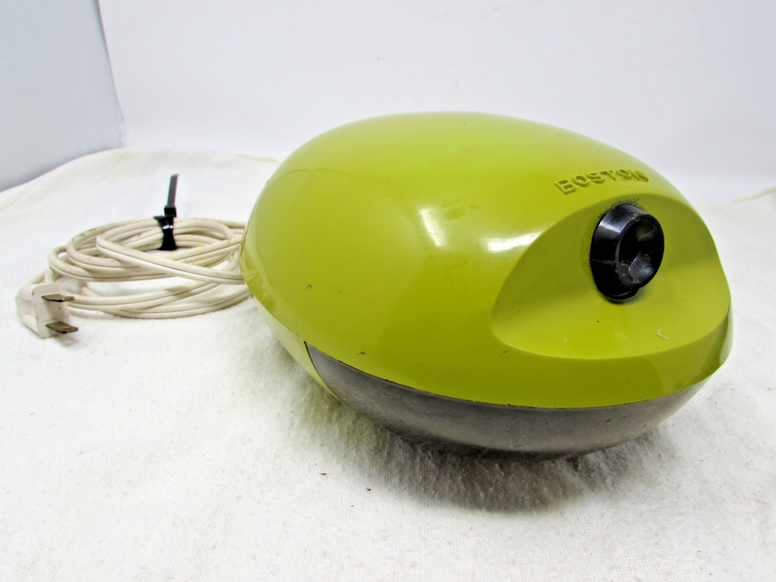Vintage MCM Style Boston Avocado Green Pencil Sharpener Works Exc. No Cracks