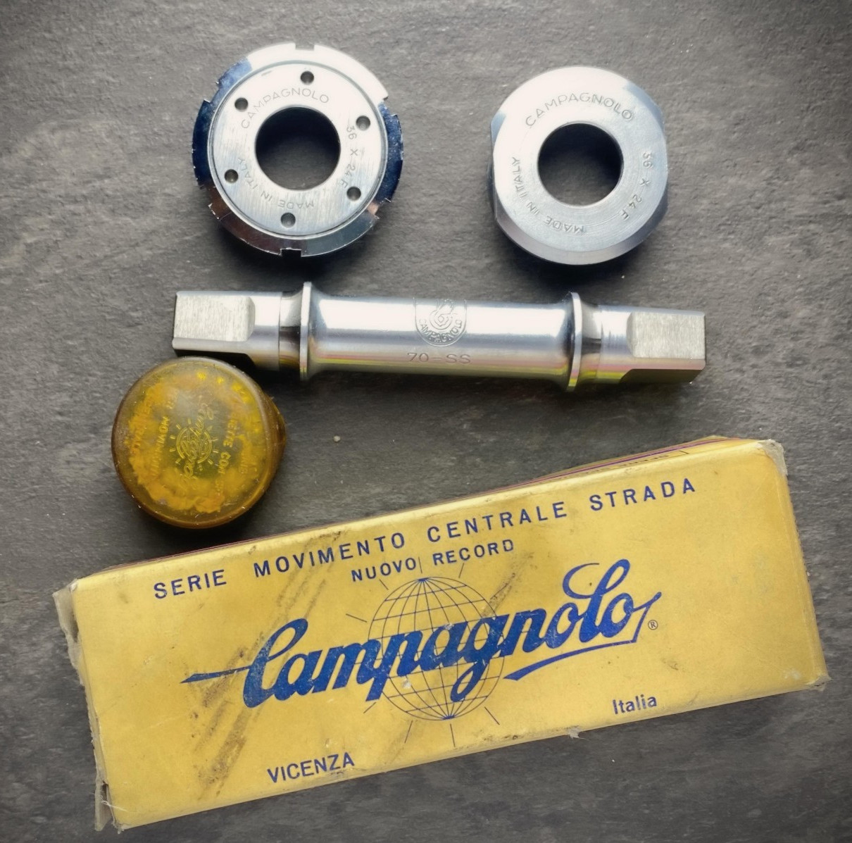 Campagnolo Nuovo Record Bottom Bracket 70-SS Italian Thread 110Mm