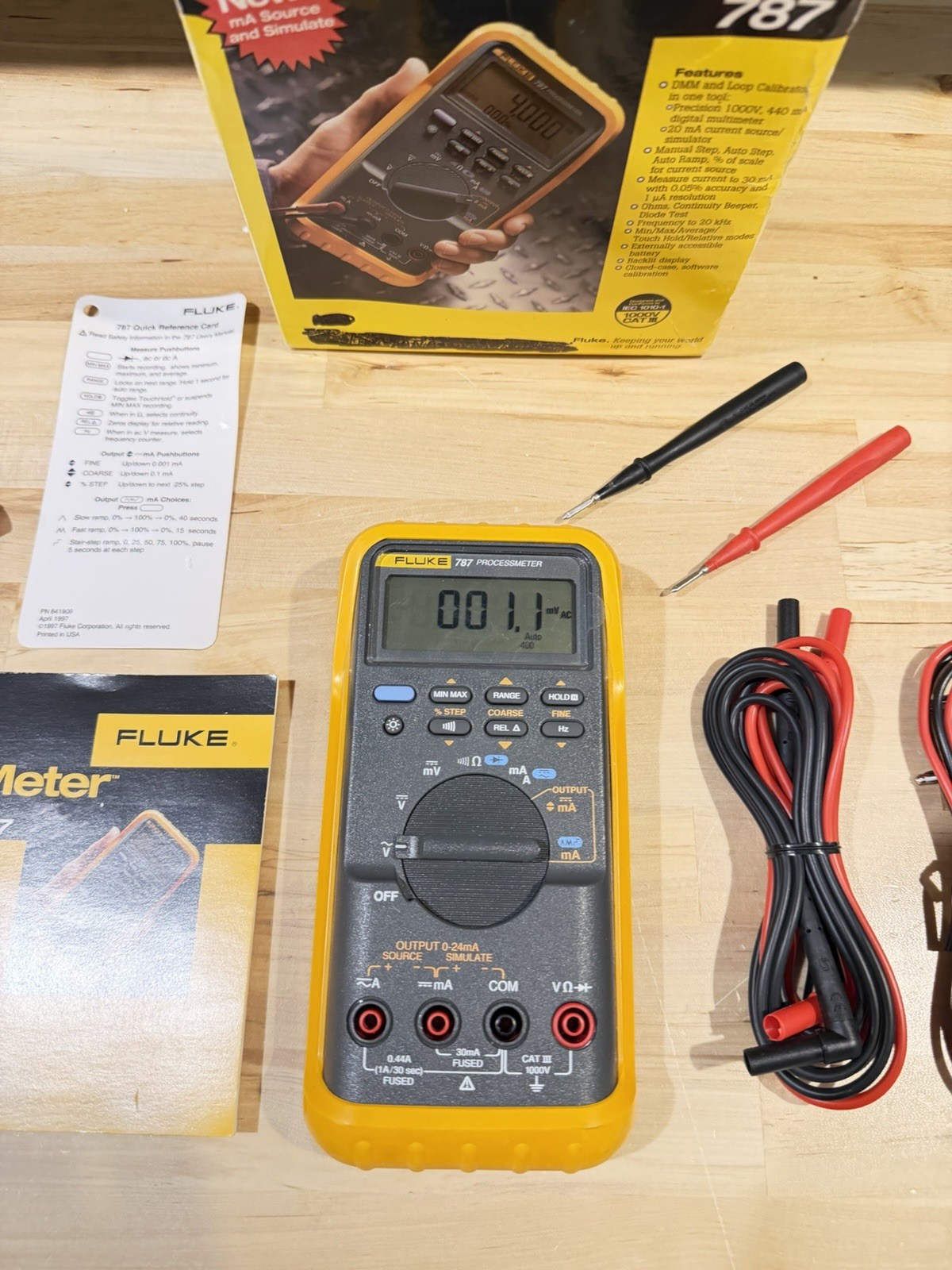 FLUKE 787 PROCESSMETER SHIPS FAST - FREE SHIPPING RARE