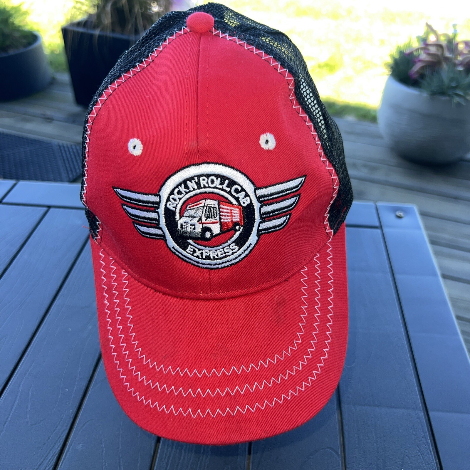Snap on Tools Rock & Roll Cab Express Red Black Trucker Hat Cap Unique Topstitch