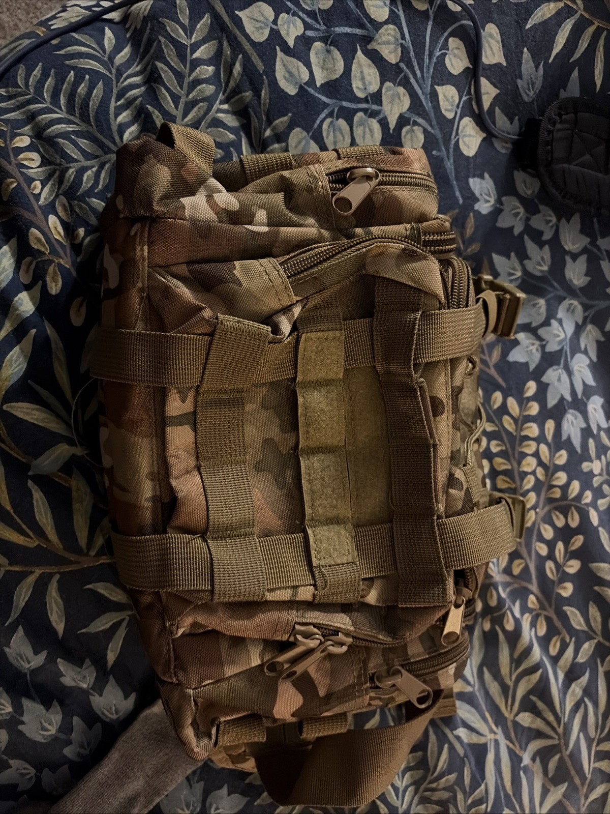 Military Desert Camouflage Shoulder Leg Carry Case Bag Pockets Zippers Combat