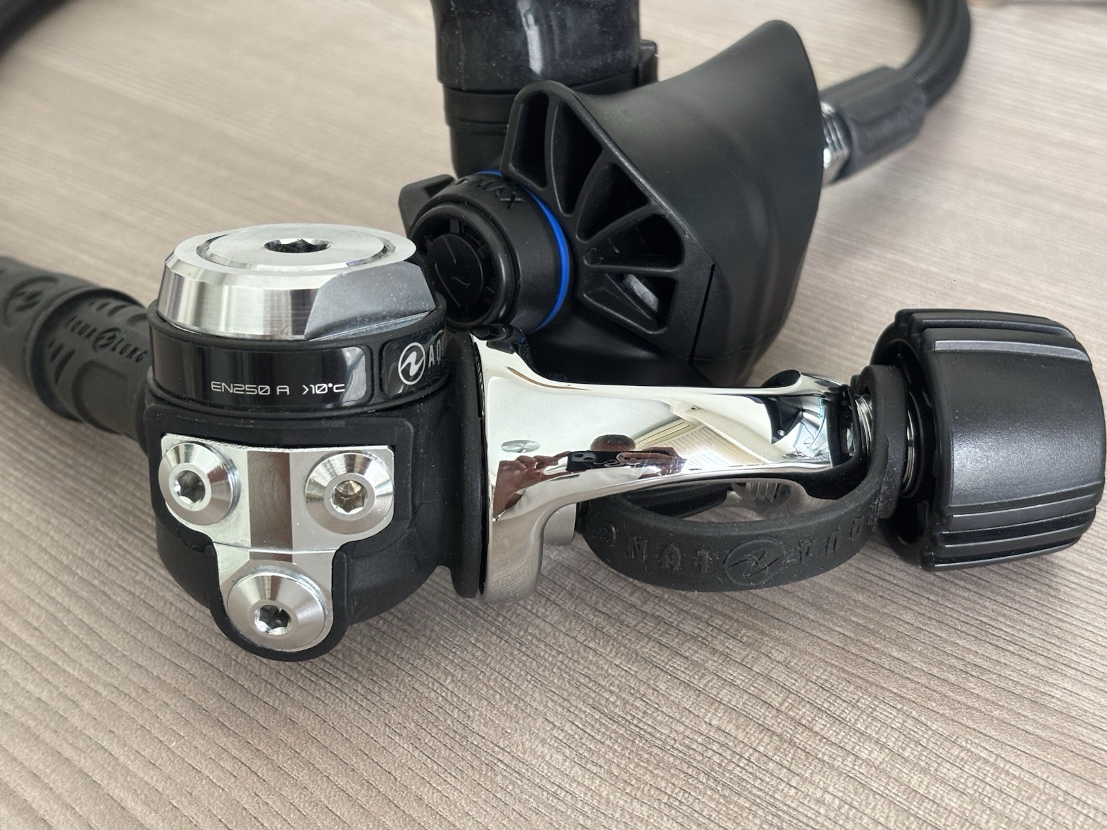 Aqualung Helix