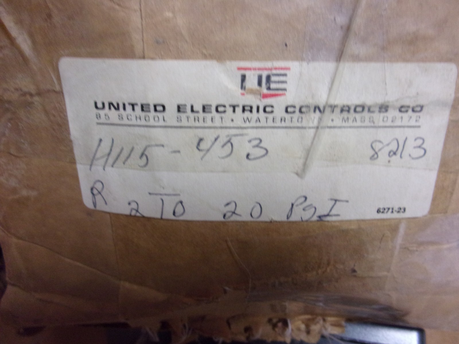United Electric Nova Pressure Control Switch , type H115 , model 453