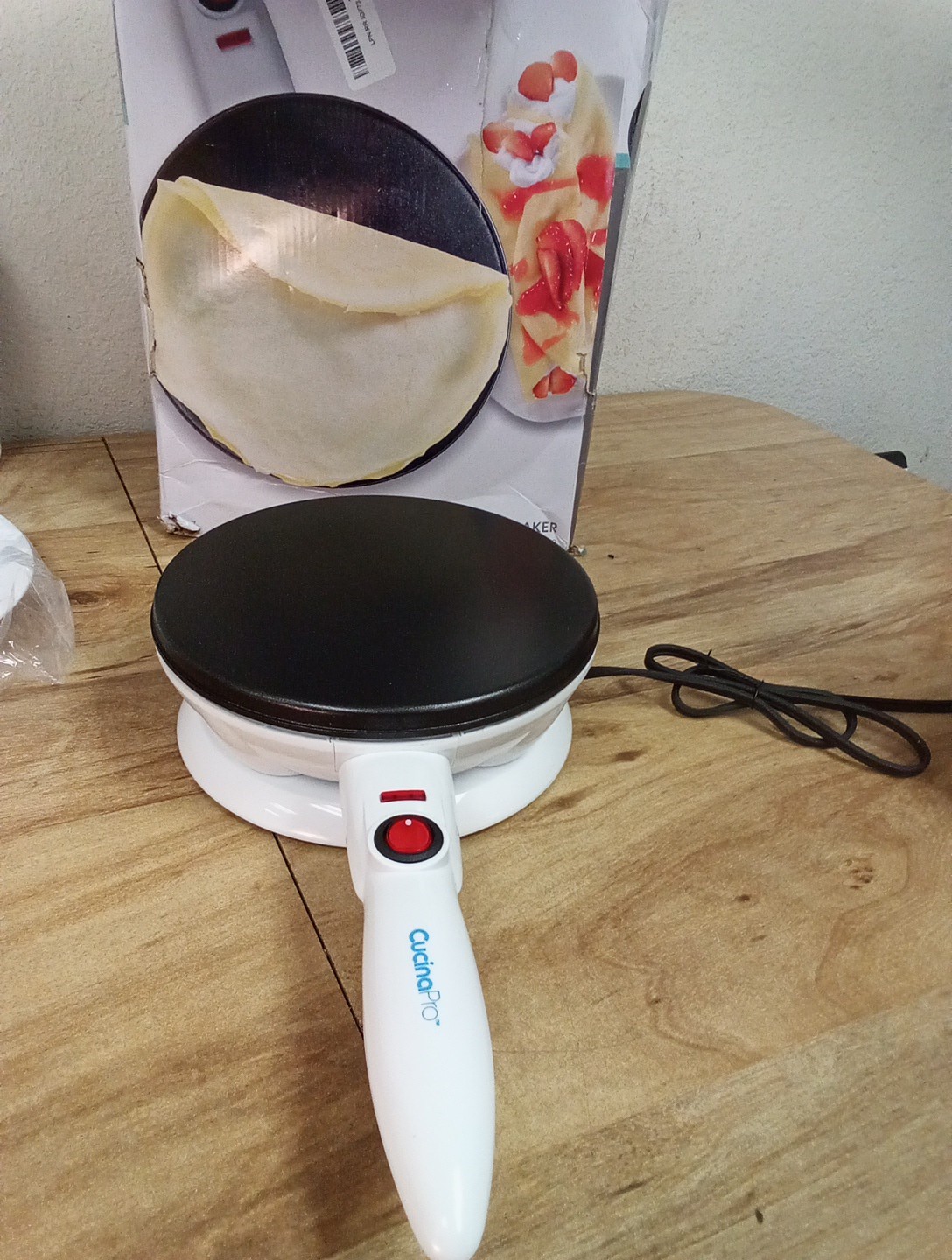 Cucina Pro Cordless Crepe Maker Non-stick