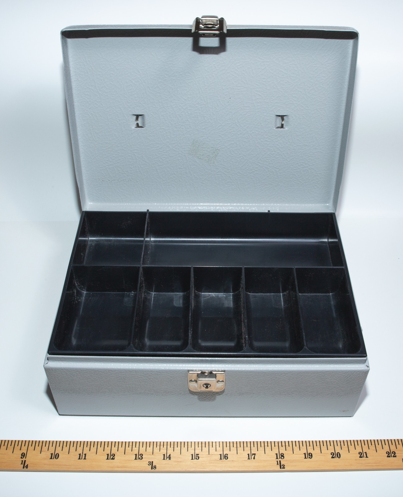 Vintage Metal Lock Box with Key & Cash Tray Insert – 11" x 7.75" x 4"