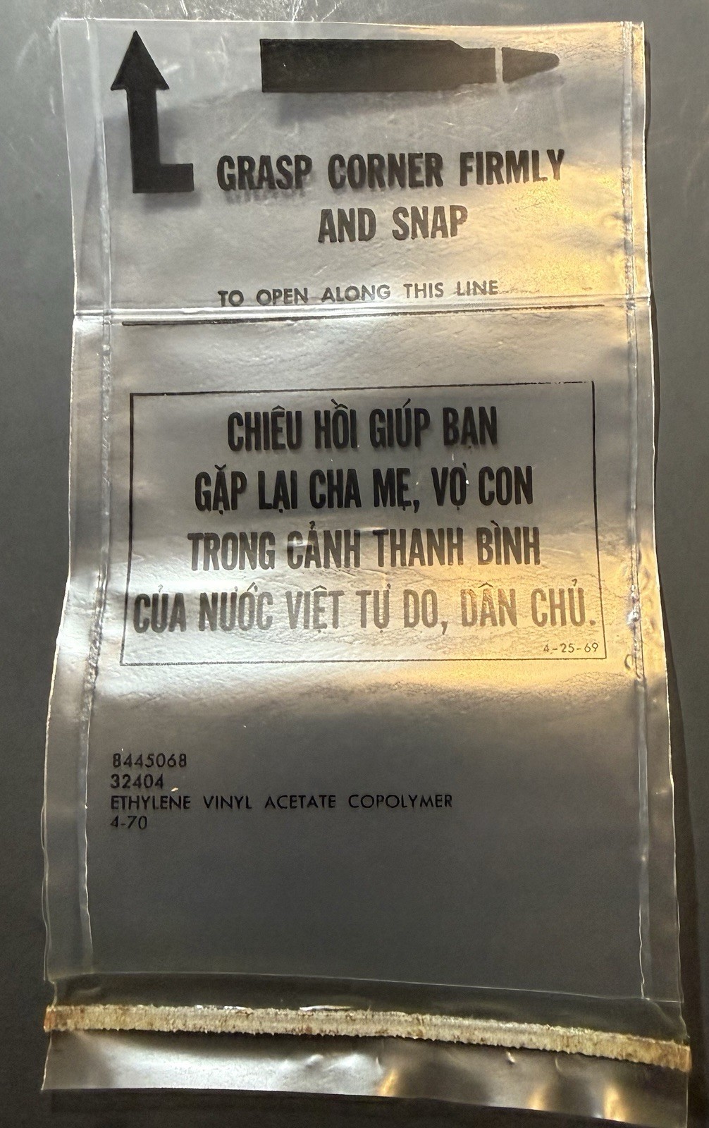Lot of 10 U.S. MILITARY VIETNAM ERA "CHIEU HOI" MAGAZINE BAG Surrender 1970