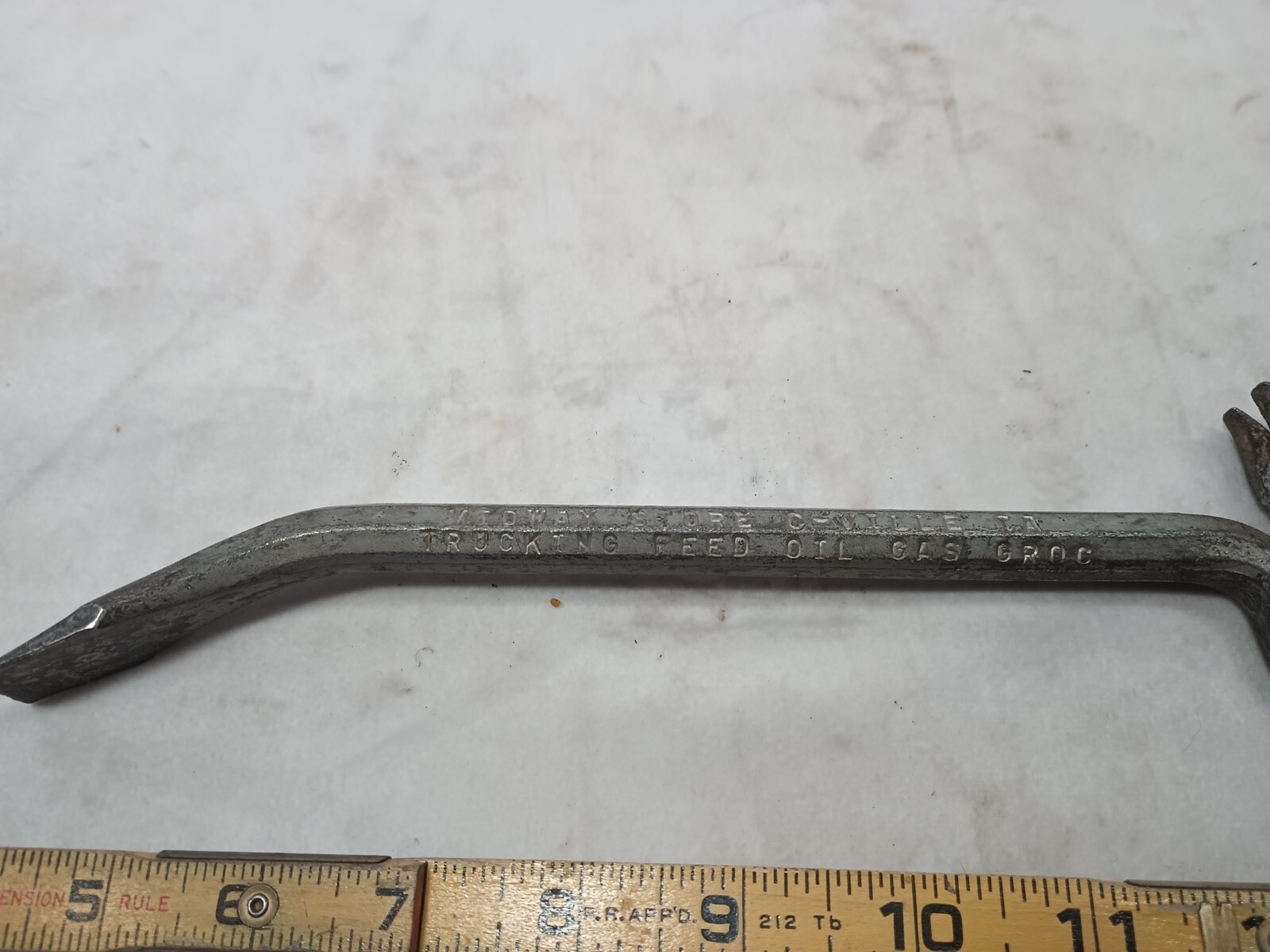 VTG ADVERTISIN CRATE OPENER Midway Store C-ville IA Os56
