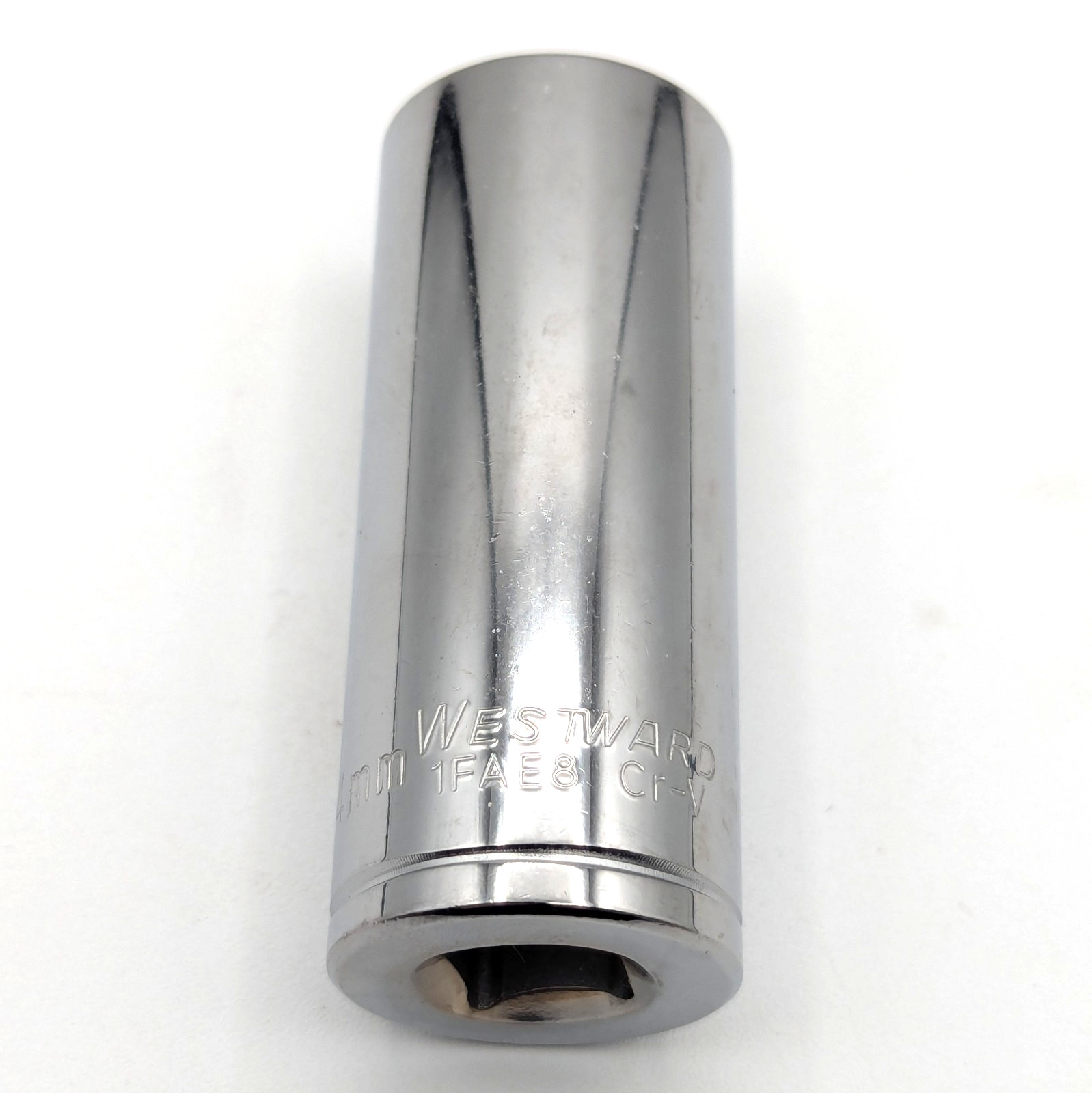 1FAE8 Westward 1/2" Drive 3" Length 24mm Deep Well Socket 12 Point Cr-V