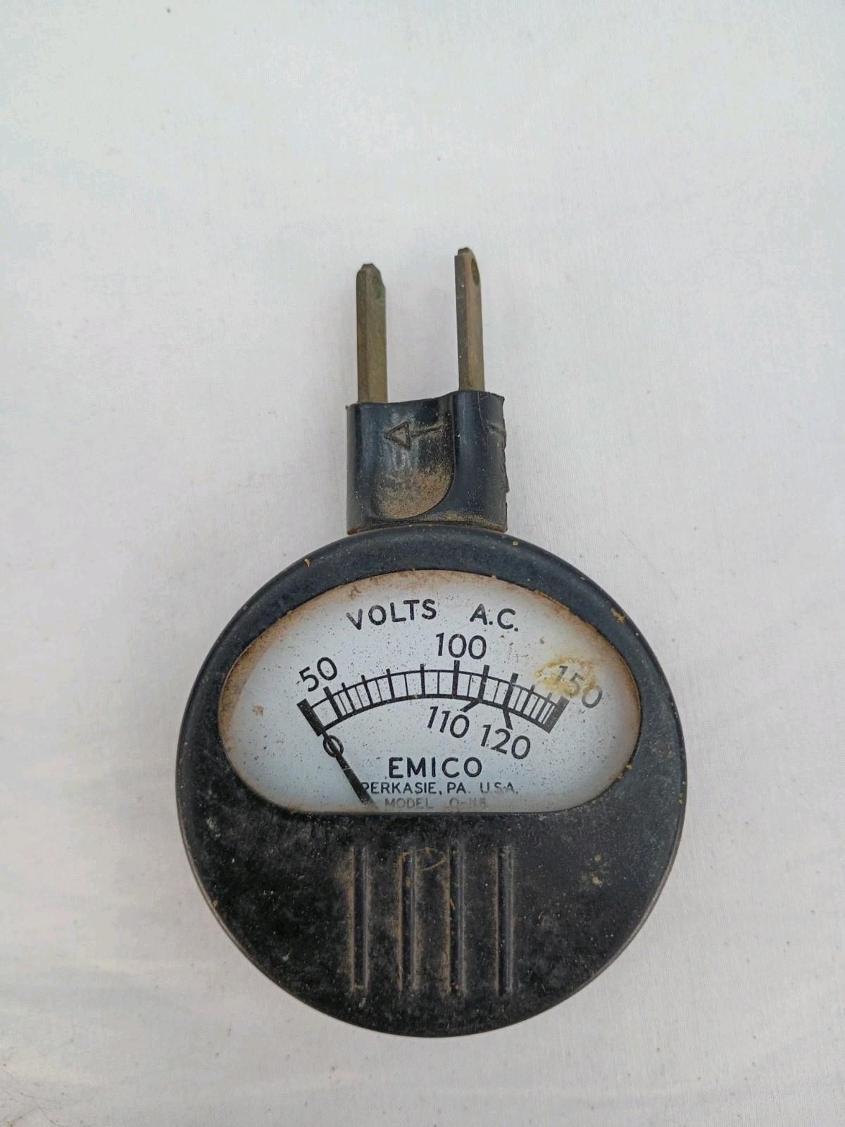 Vintage Emico Voltage Tester AC 0-150 Volts AC Model 0-116