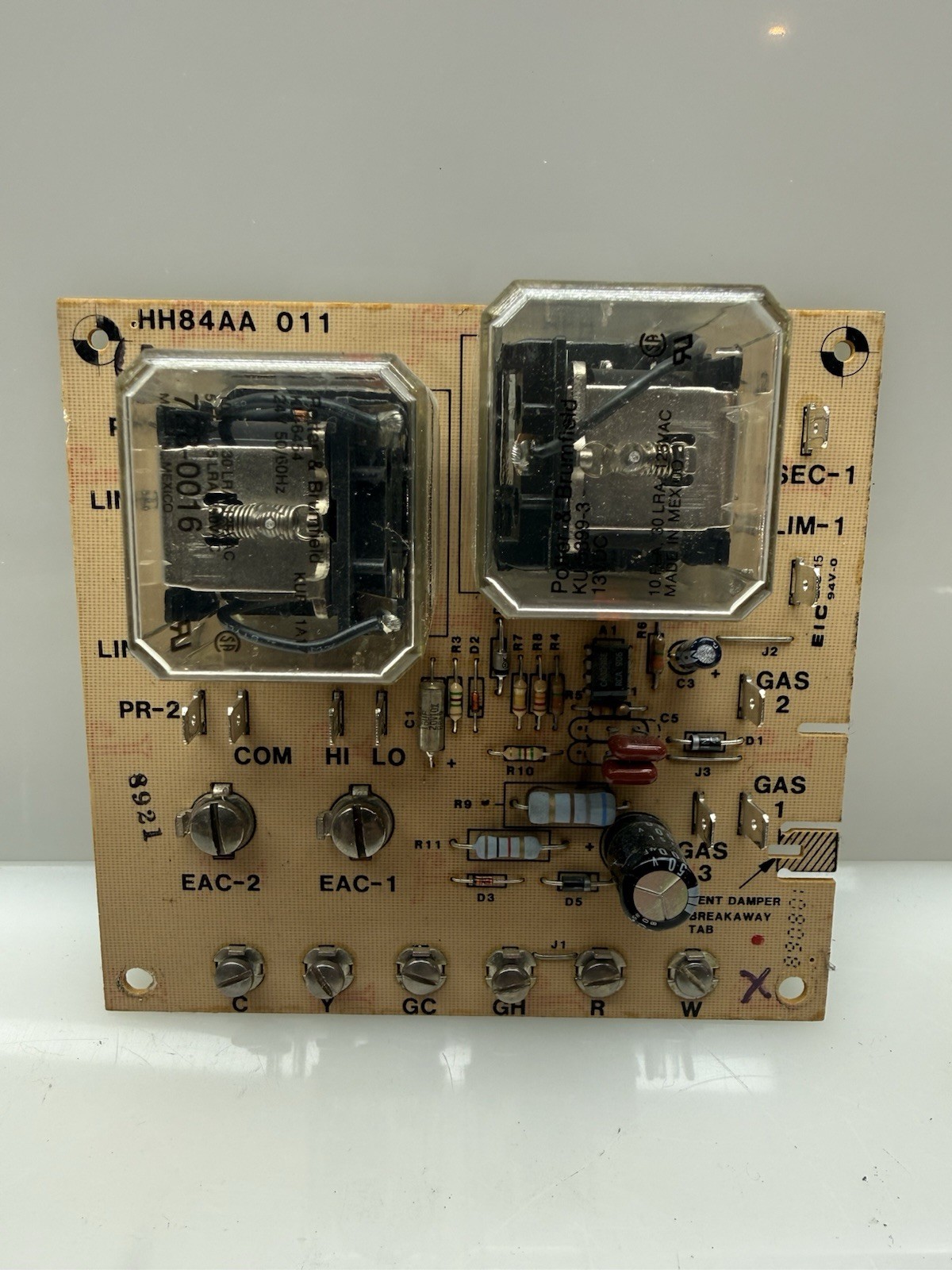 Carrier Bryant Payne HH84AA011 Furnace Control Circuit Board