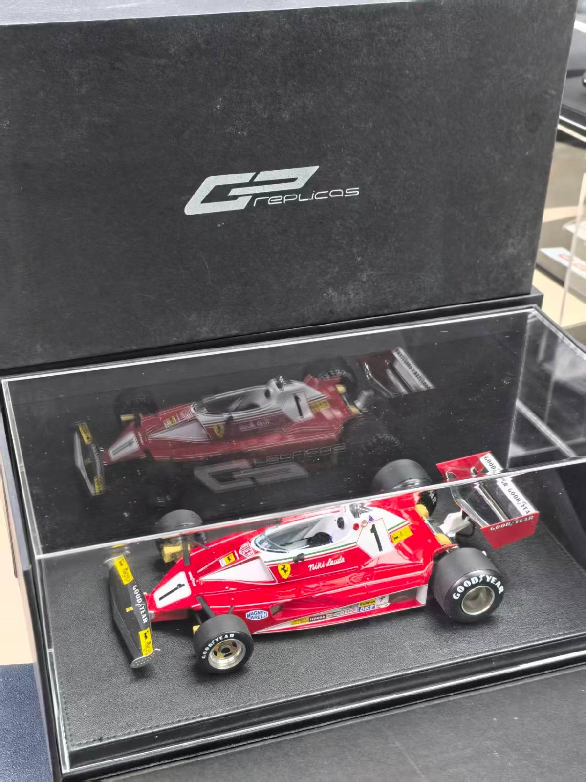 1/18 GP Replicas Ferrari 312T2 Niki Lauda Model