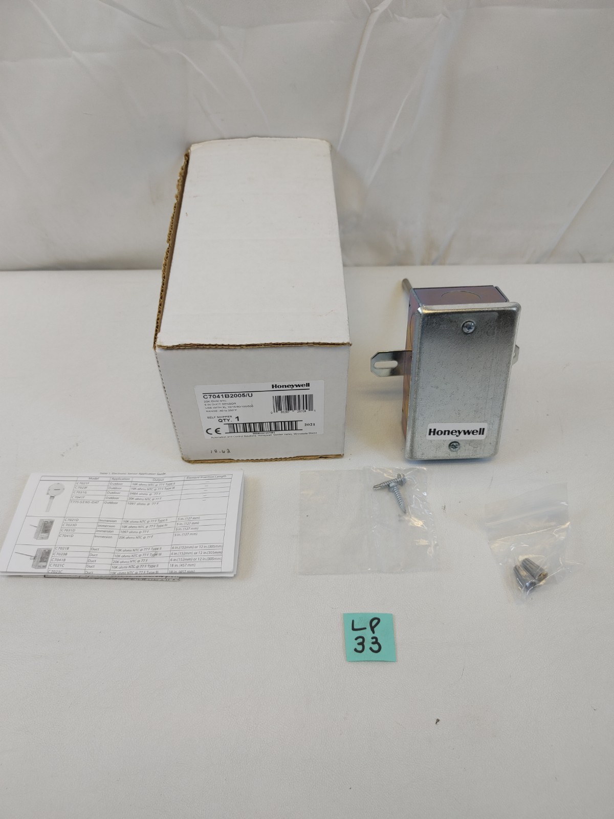 Honeywell C7041b2005/U Temperature Sensor