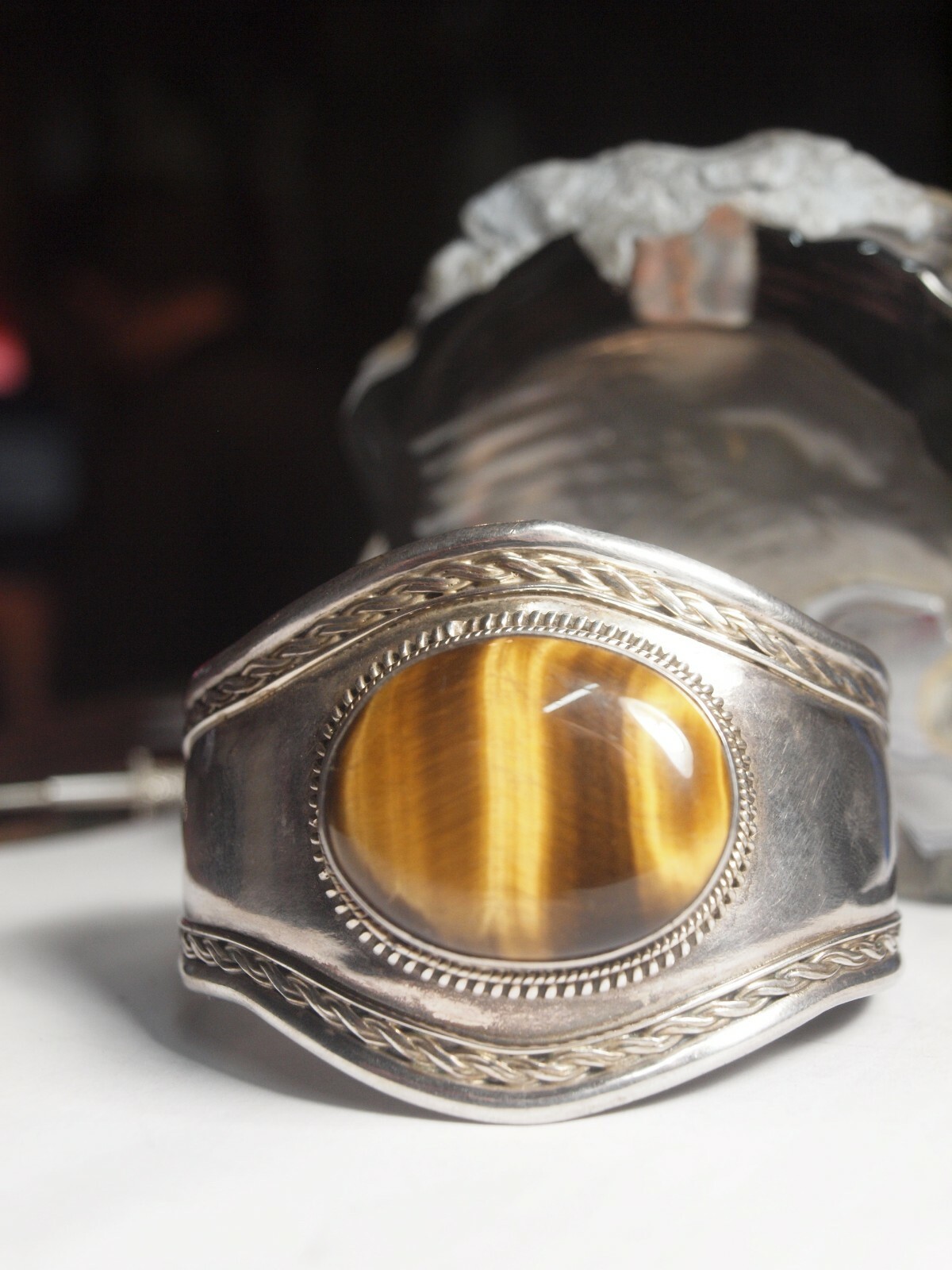 GENUINE 925 SILVER BANGLE WITH LARGE TIGERS EYE - 61.43 GRAM / AU STOCK !