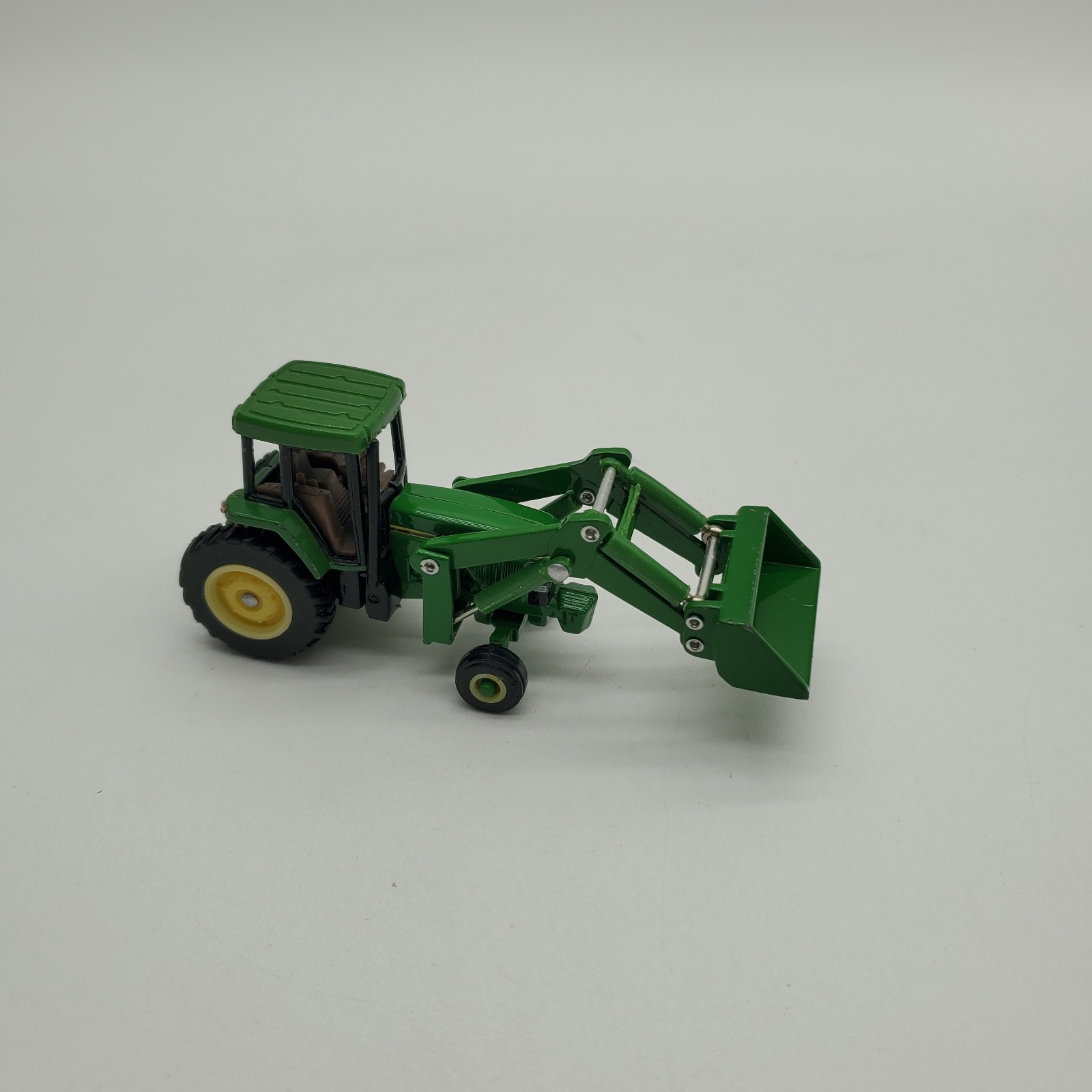 John Deere 7800 Row Crop Tractor with Endloader