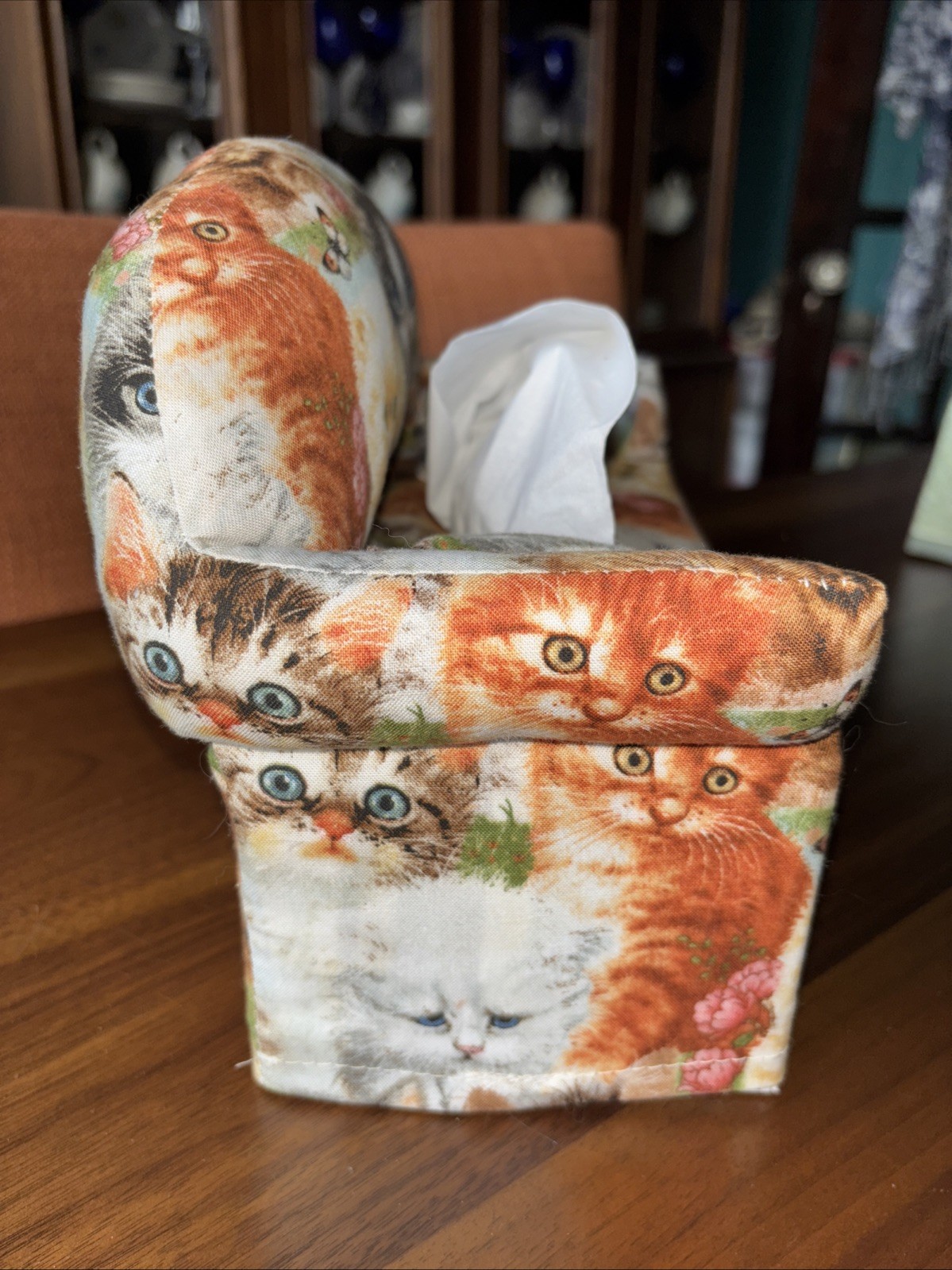 "Cats" Animal Sofa Tissue* Box Cover With In Place Pillows