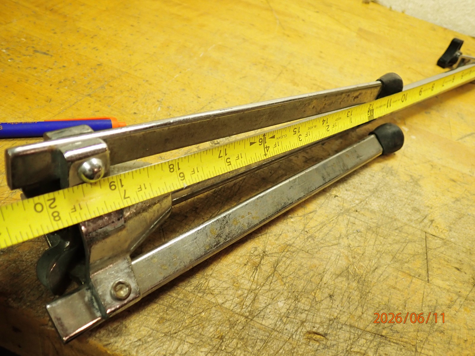 VINTAGE DRUM SET CYMBAL STAND BASE