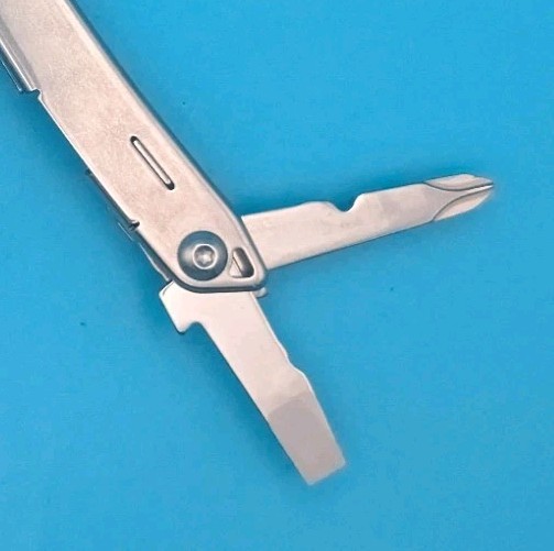 LEATHERMAN WINGMAN MULTI-TOOL! FAST SHIPPING!