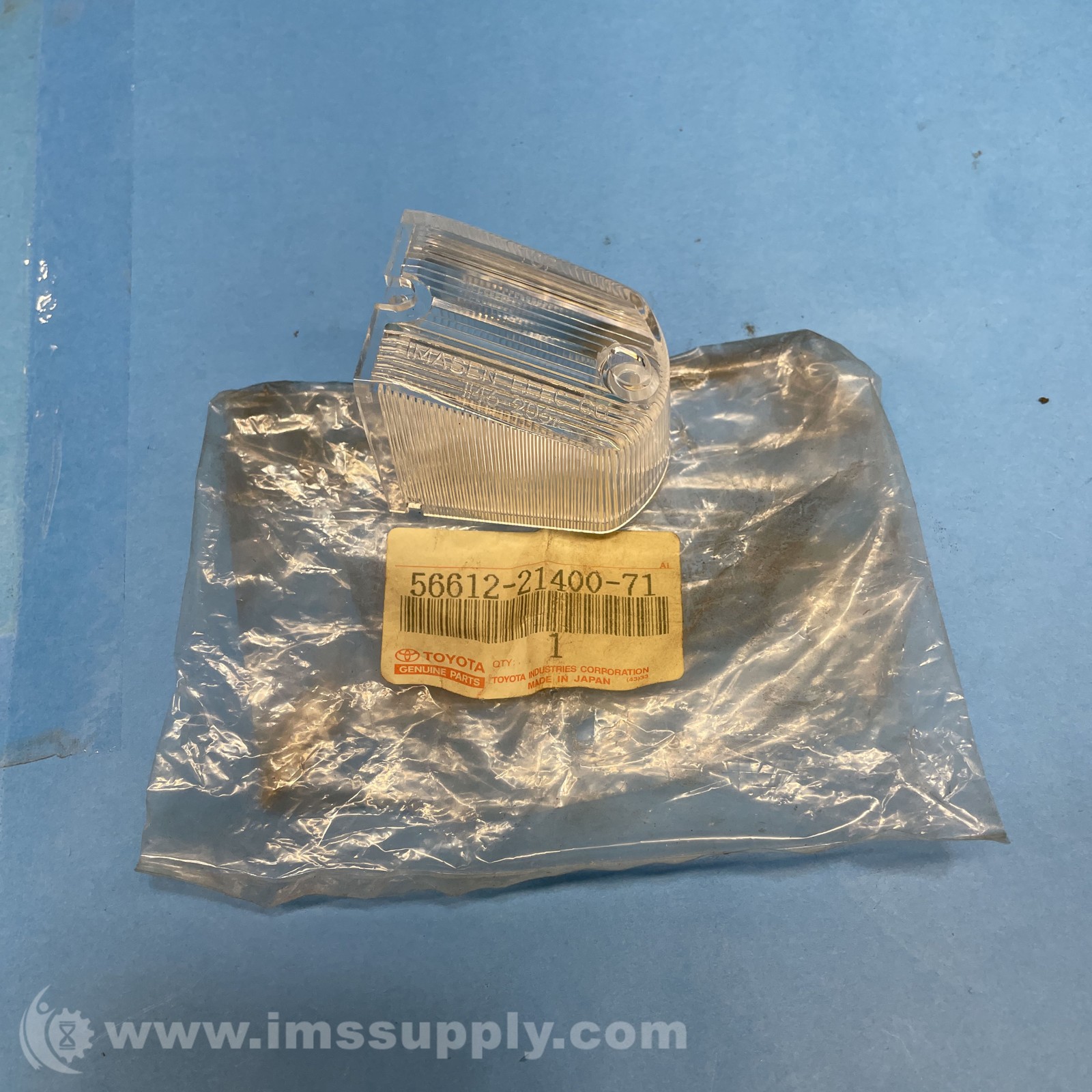 Toyota 56612-21400-71 Rear Combination Lamp Lens FNOB