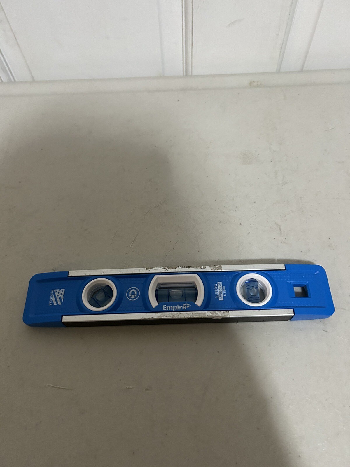EM81.9G 9 Inch Magnetic Torpedo Level W/Overhead Viewing Slot Made in USA 9"