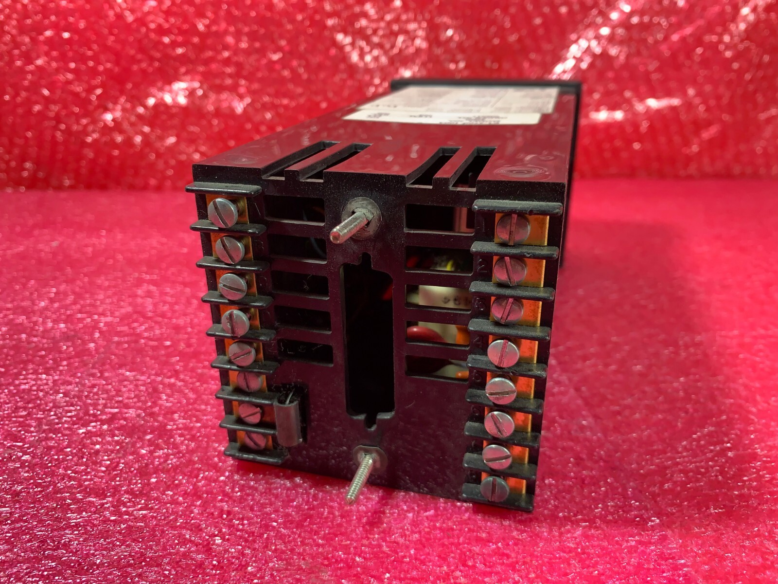 LFE Instruments Temperature Controller 220VAC 4-20mA Model 2000