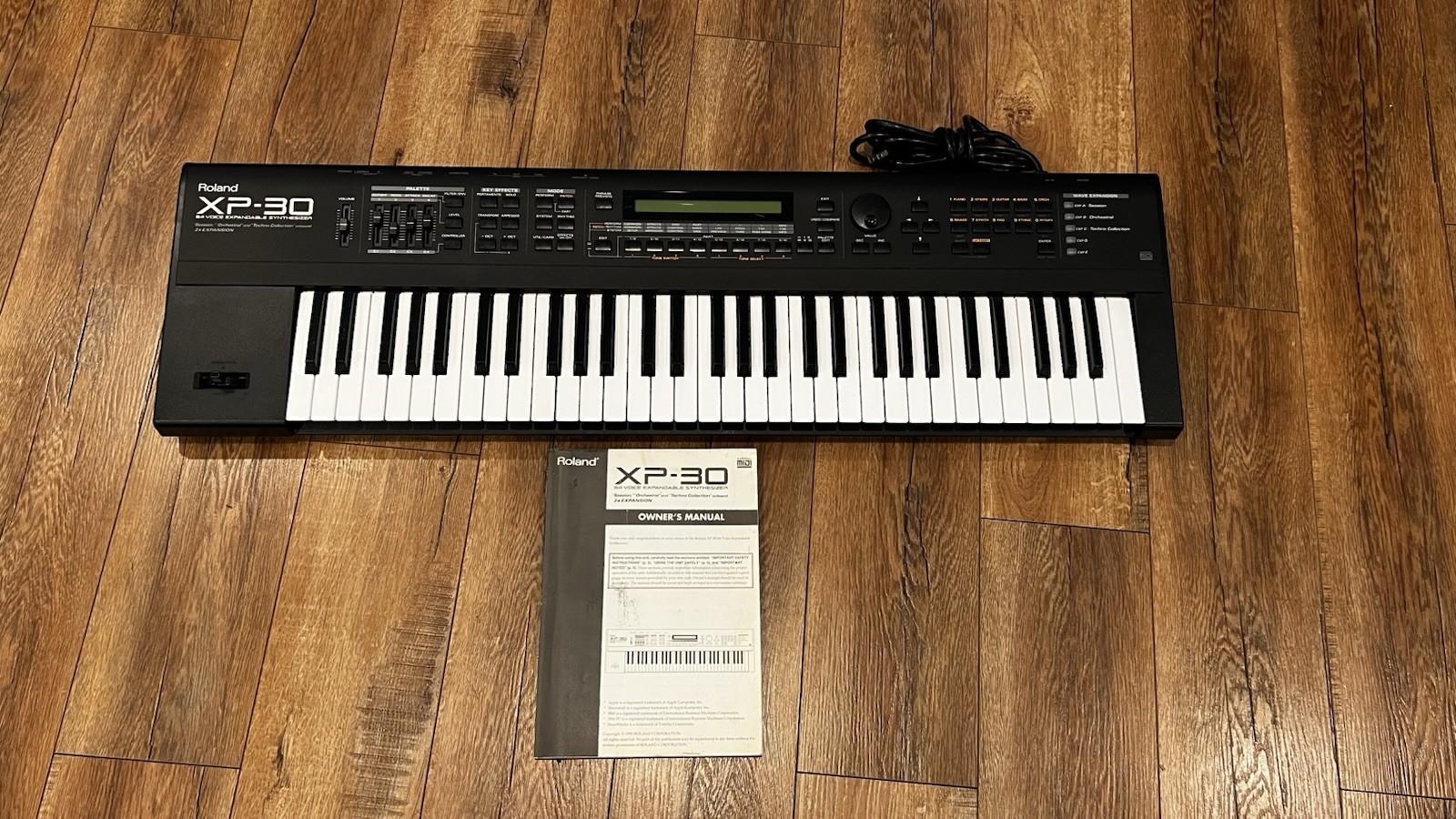 Roland XP30/Roland XP-30 Music Workstation 61 Keys.....MINT